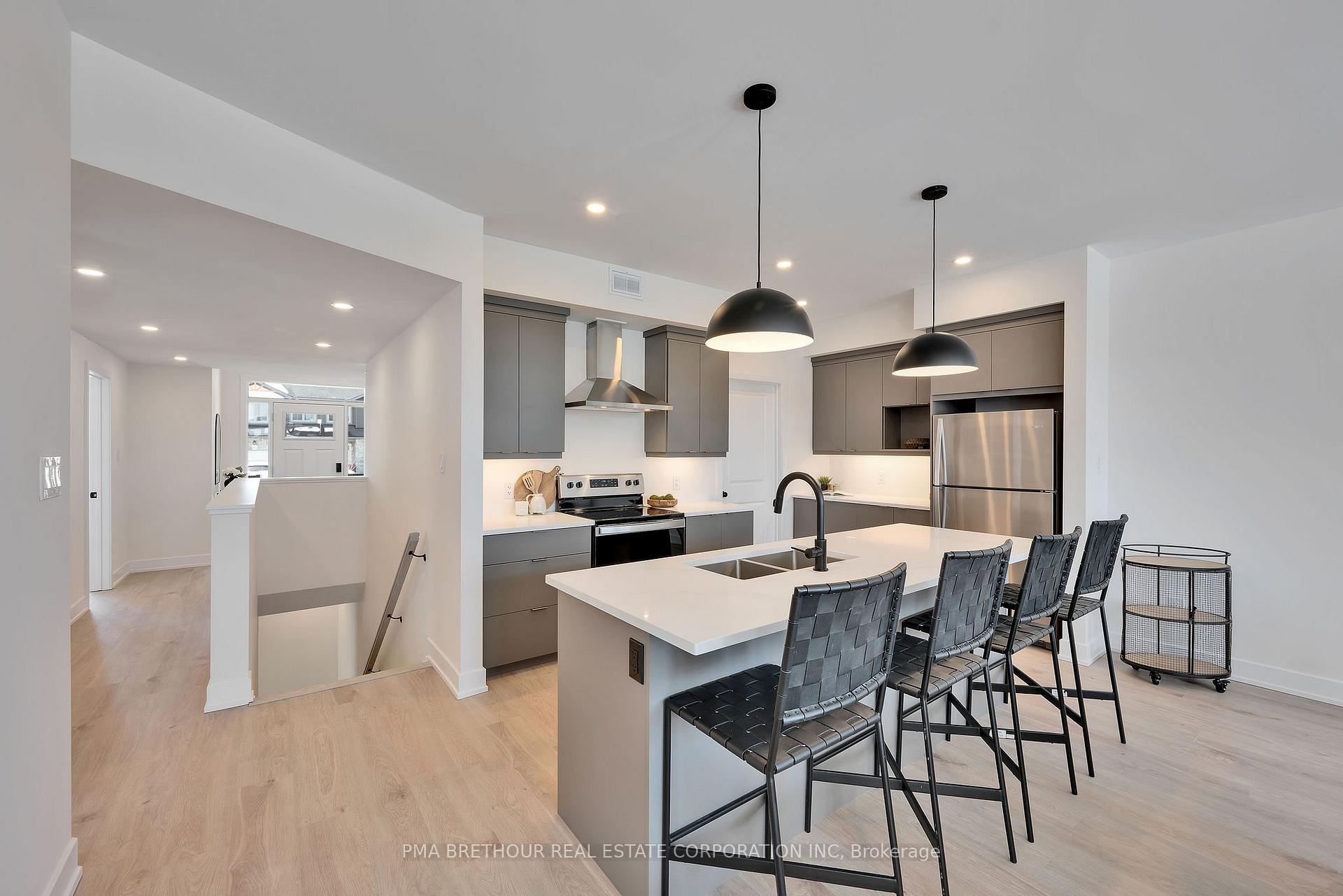 Photo 8 of 88 Whitcomb Crescent, Smiths Falls — HOMEH