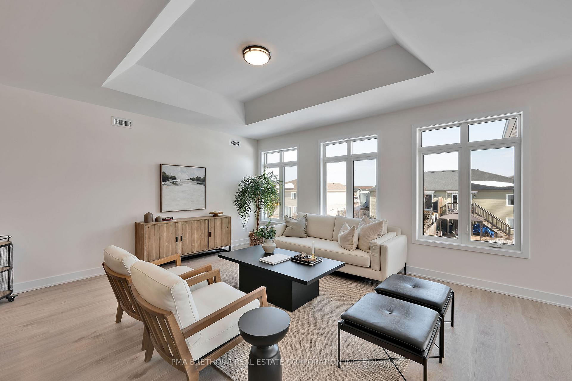 Photo 15 of 88 Whitcomb Crescent, Smiths Falls — HOMEH