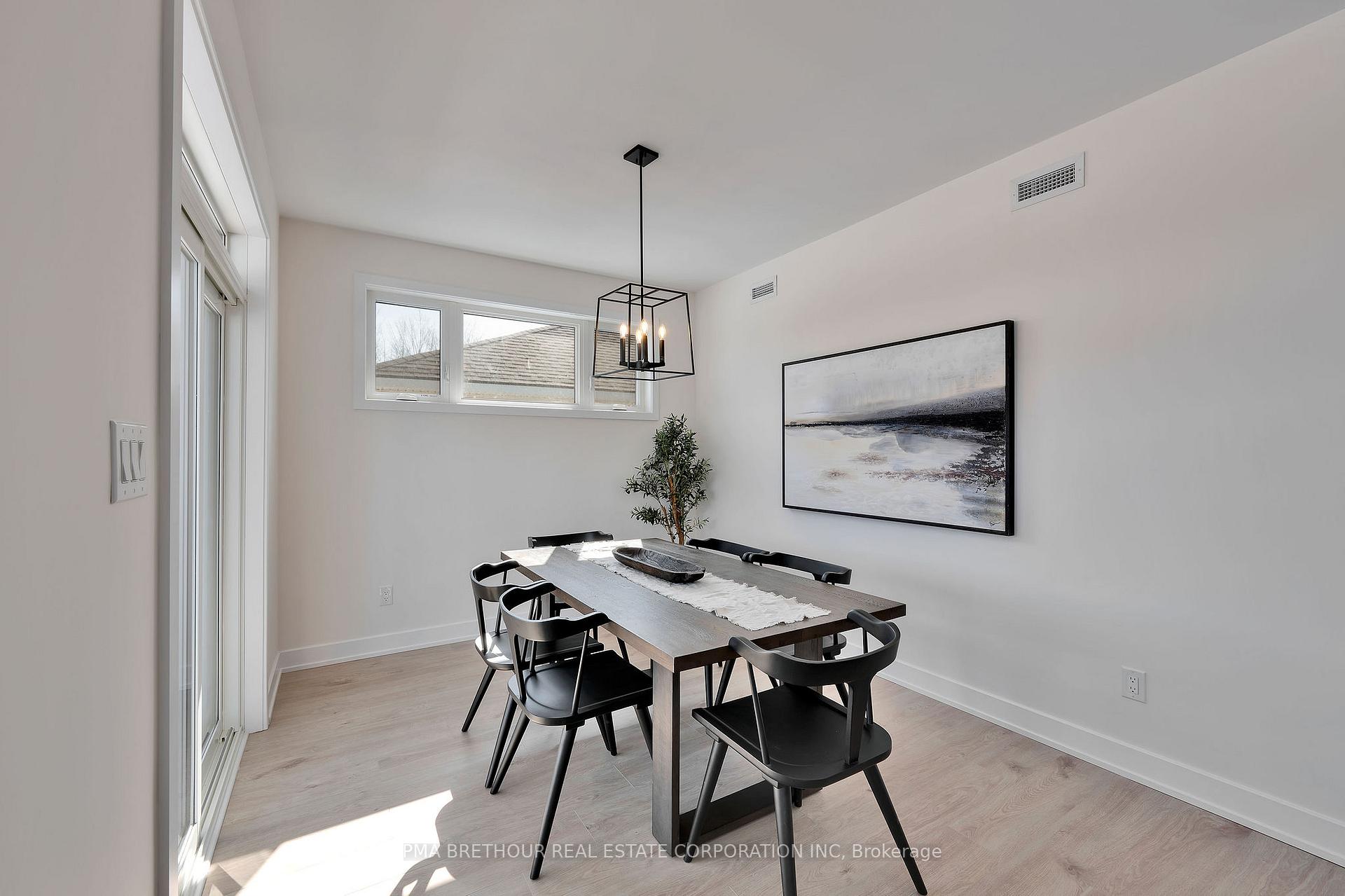 Photo 17 of 88 Whitcomb Crescent, Smiths Falls — HOMEH
