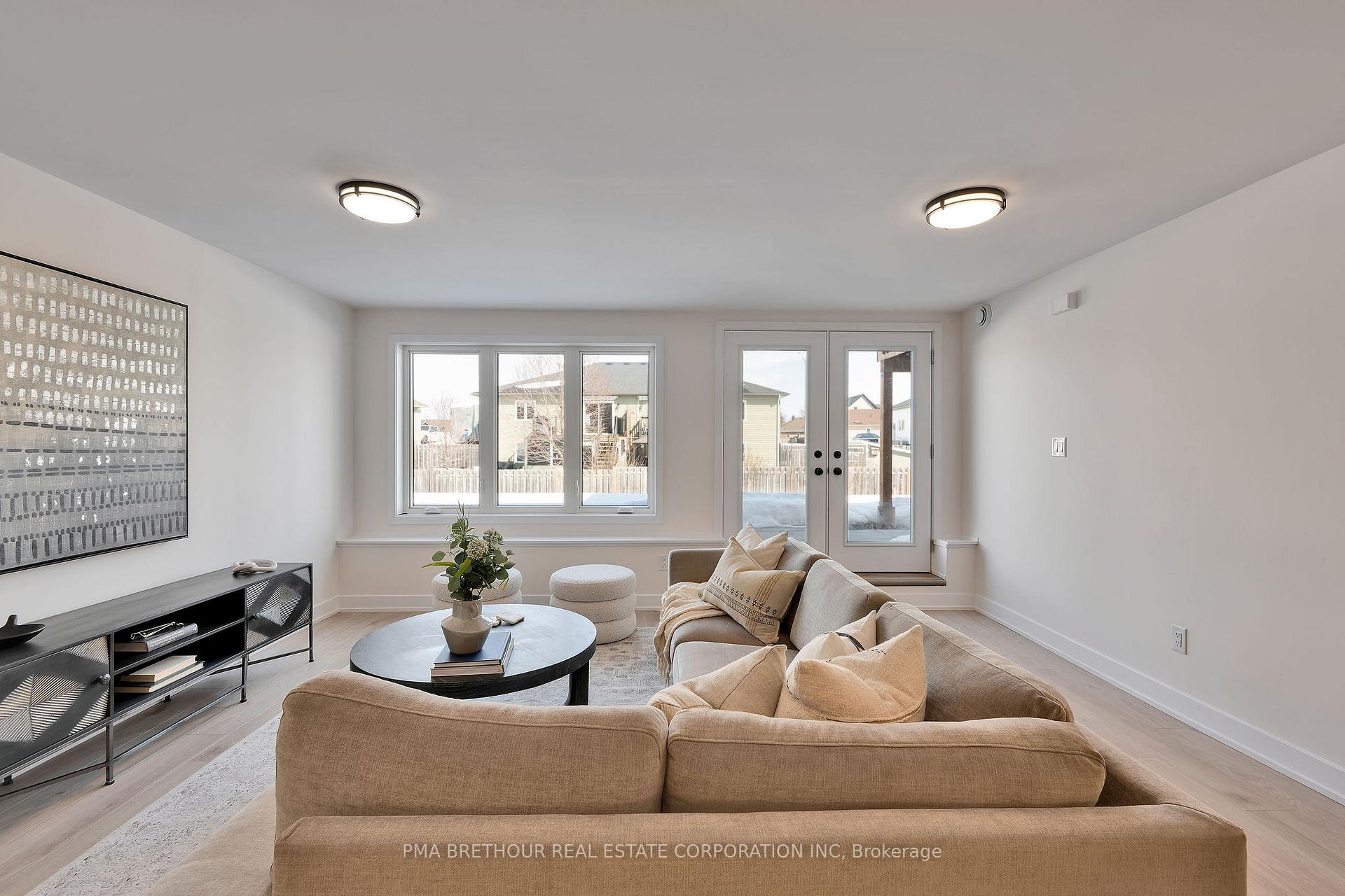 Photo 30 of 88 Whitcomb Crescent, Smiths Falls — HOMEH