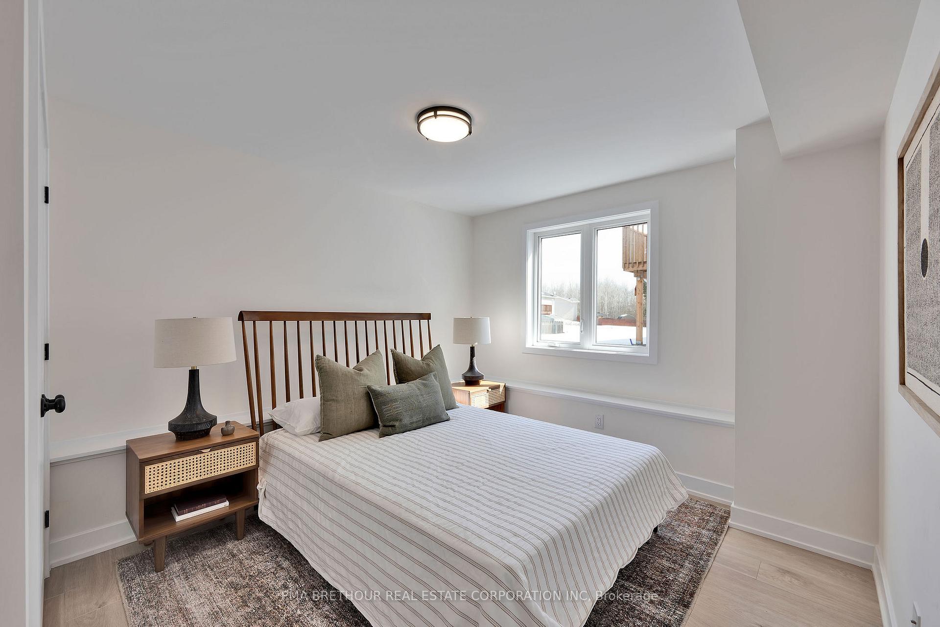 Photo 33 of 88 Whitcomb Crescent, Smiths Falls — HOMEH