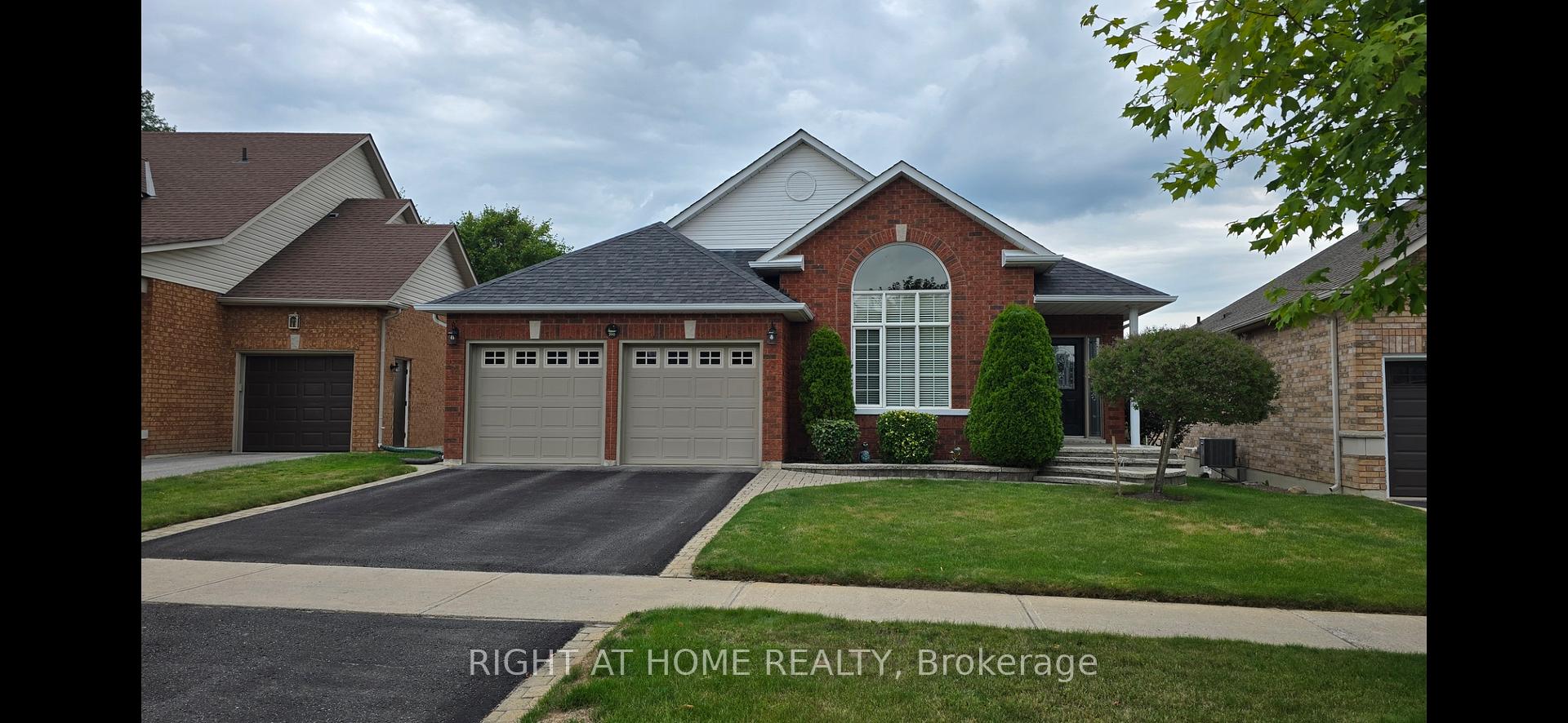Photo 2 of 299 Waterbury Crescent, Scugog, Port Perry — HOMEH