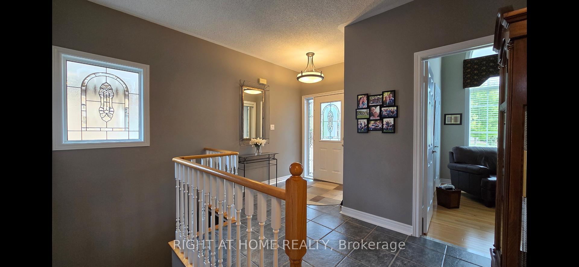 Photo 5 of 299 Waterbury Crescent, Scugog, Port Perry — HOMEH