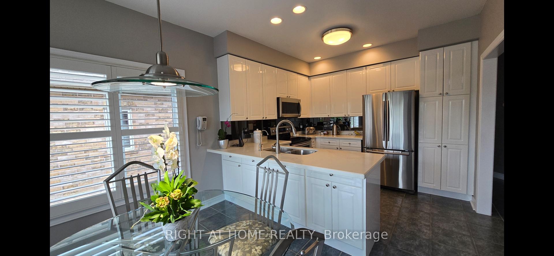 Photo 7 of 299 Waterbury Crescent, Scugog, Port Perry — HOMEH