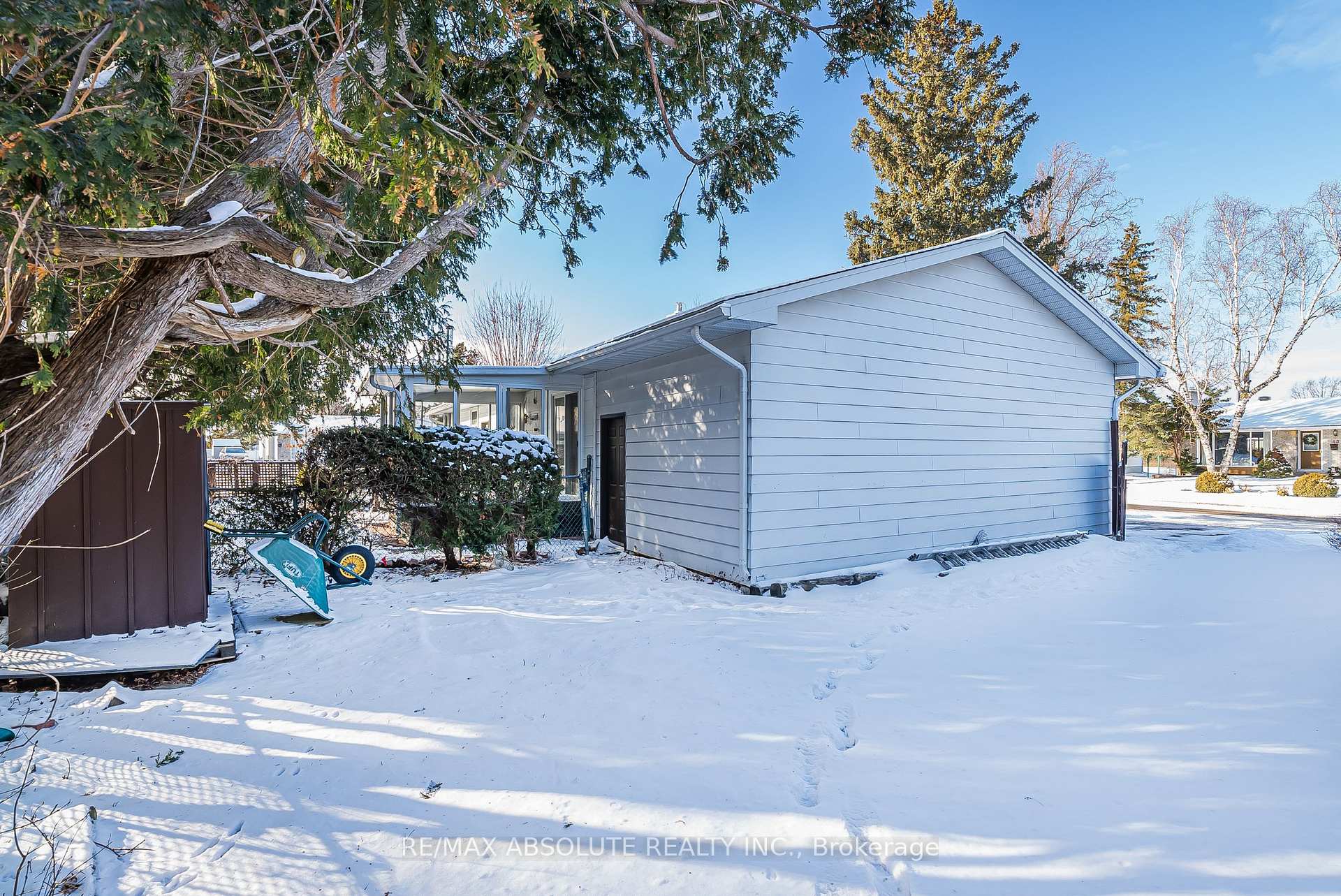 Photo 31 of 32 Cremona Crescent, Ottawa, Manordale — HOMEH