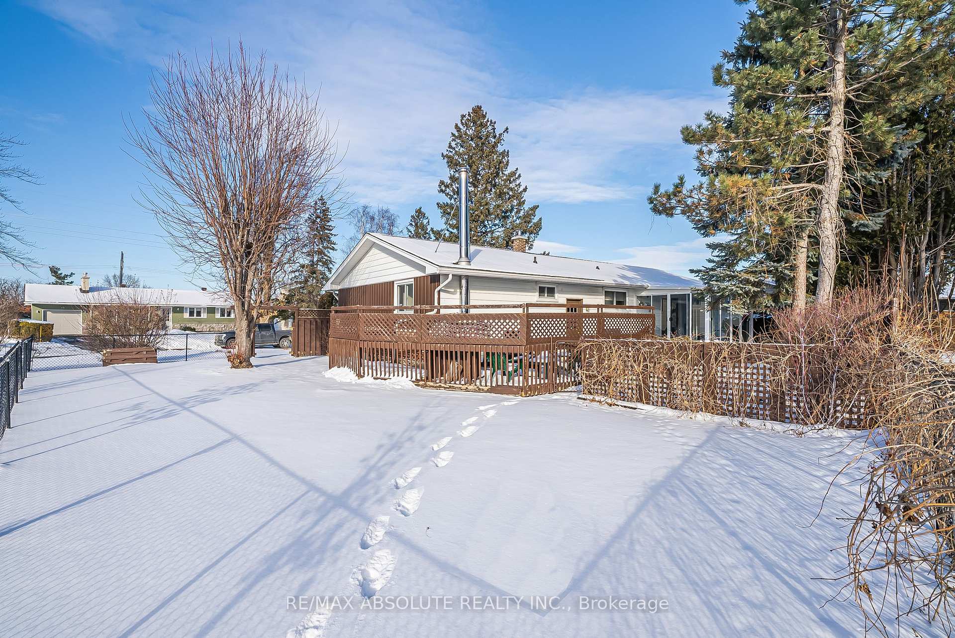 Photo 36 of 32 Cremona Crescent, Ottawa, Manordale — HOMEH