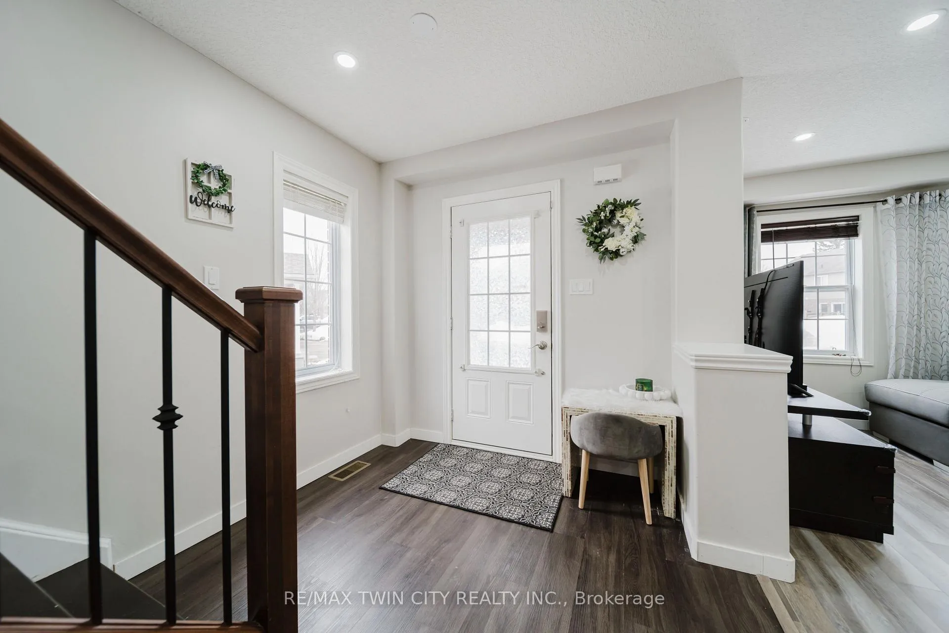 Photo 3 of Unit 2, 214 Snyder's Road W, Wilmot — HOMEH