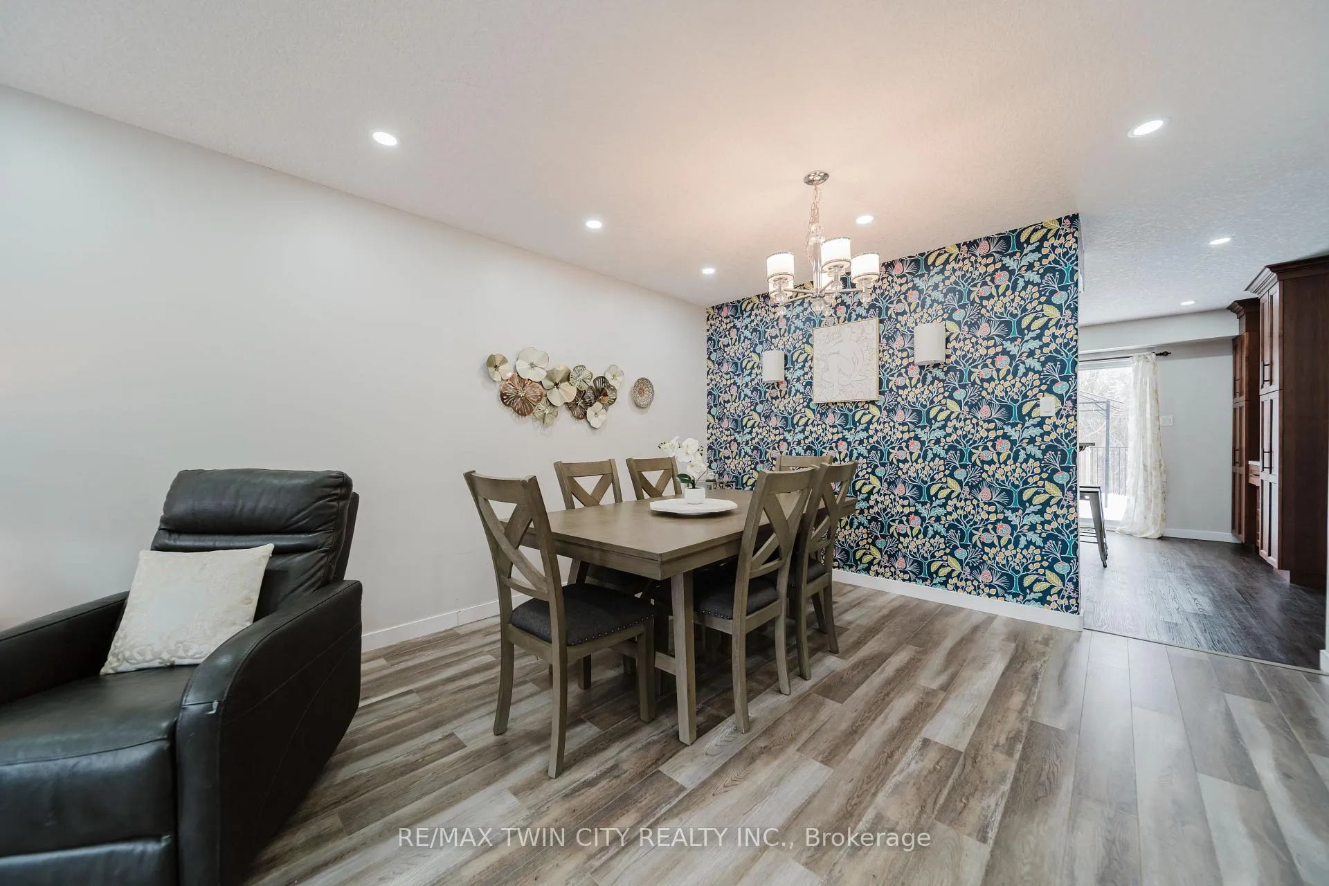 Photo 9 of Unit 2, 214 Snyder's Road W, Wilmot — HOMEH