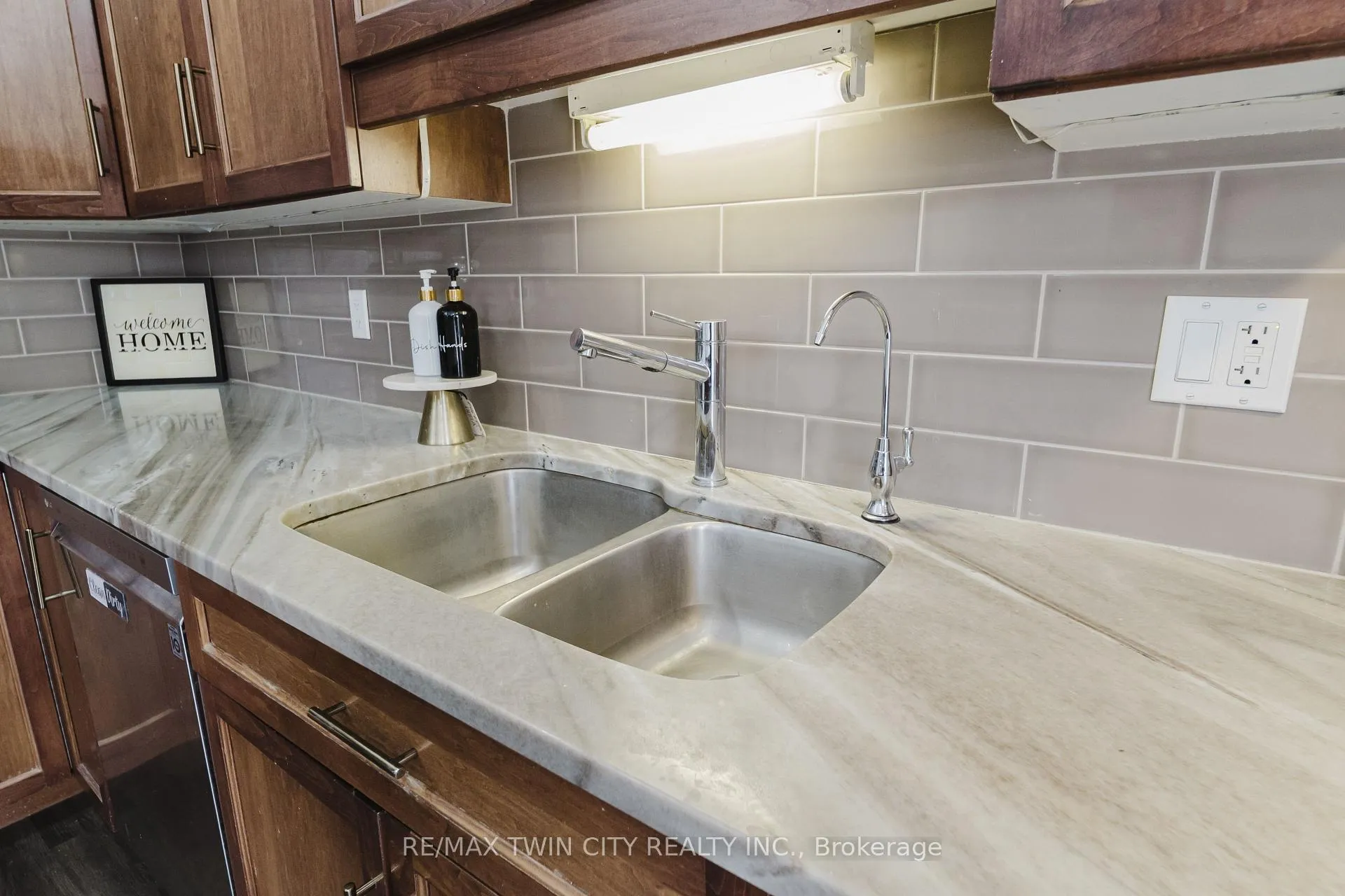 Photo 16 of Unit 2, 214 Snyder's Road W, Wilmot — HOMEH