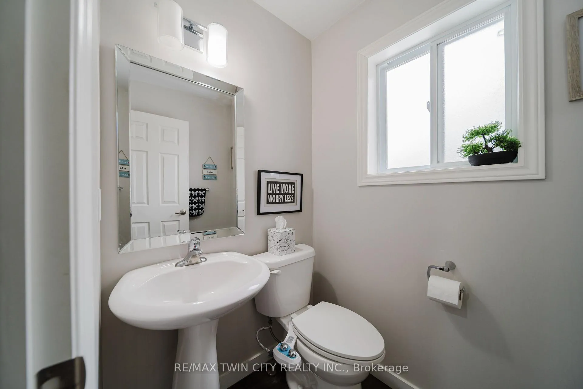 Photo 19 of Unit 2, 214 Snyder's Road W, Wilmot — HOMEH
