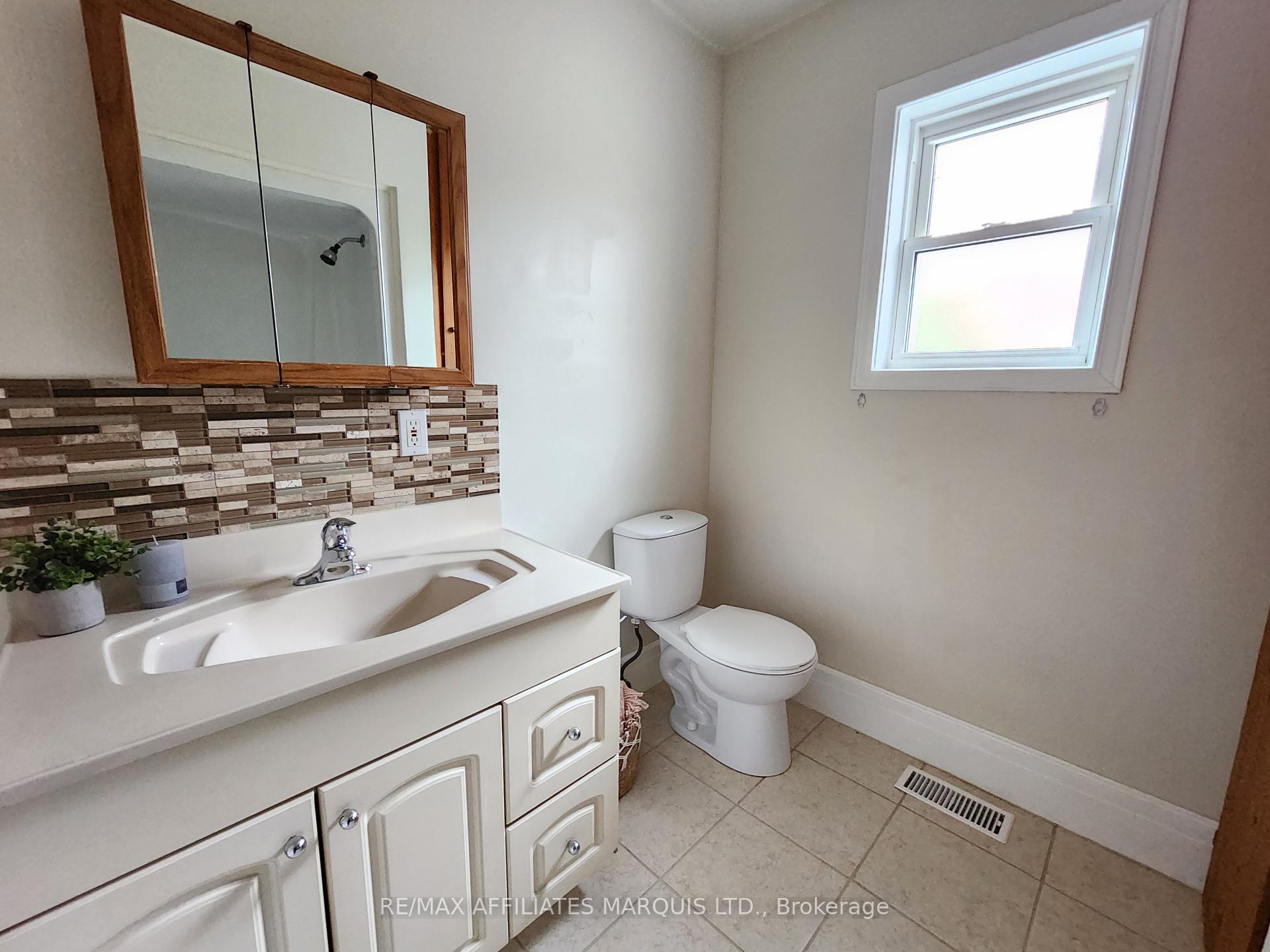 Photo 6 of 14 Oak Street, South Glengarry, Lancaster — HOMEH