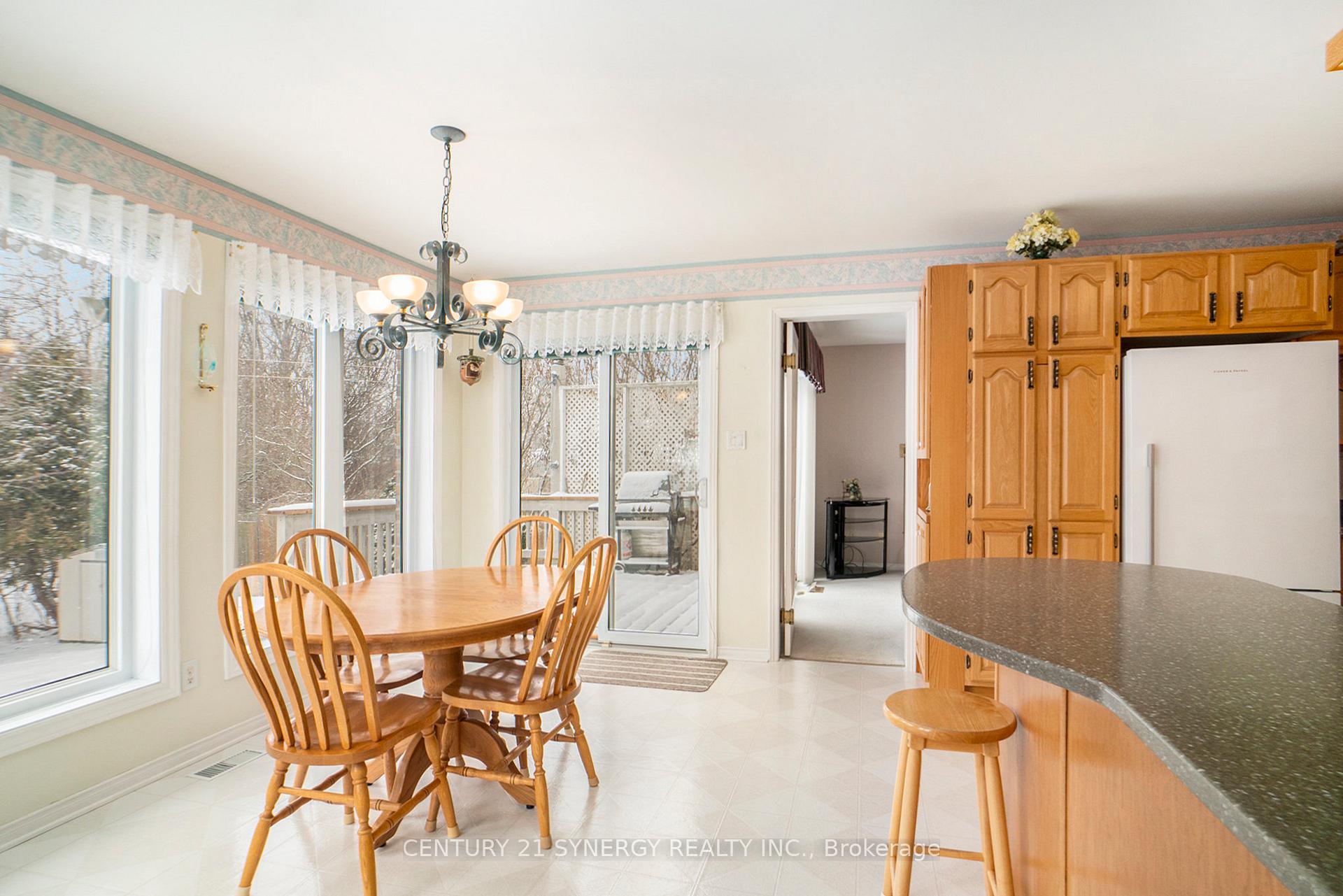 Photo 5 of 9 Davis Drive, Smiths Falls — HOMEH