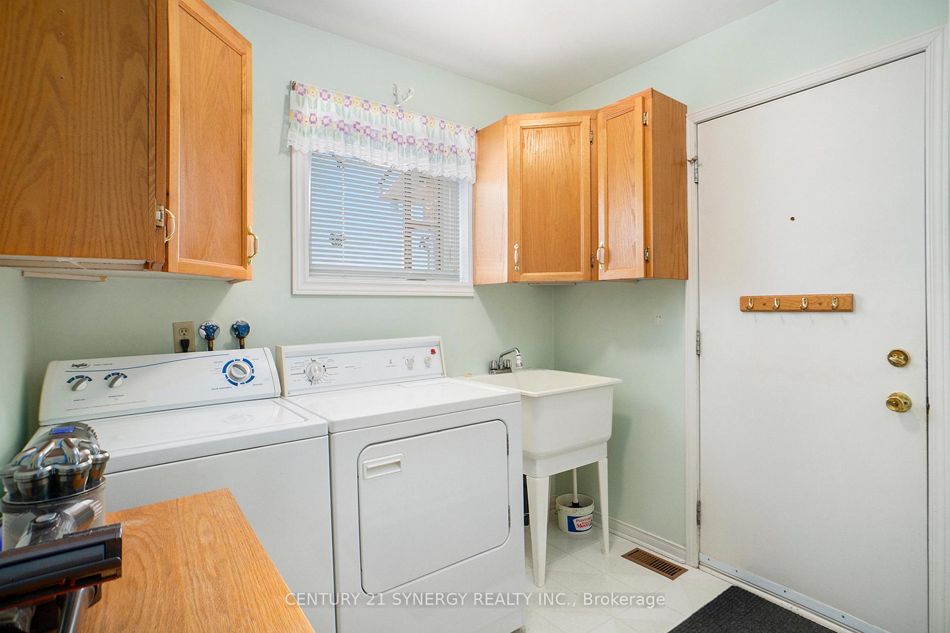 Photo 20 of 9 Davis Drive, Smiths Falls — HOMEH