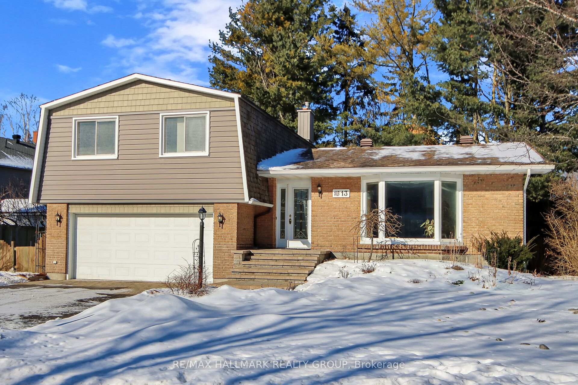 Photo 1 of 13 Cosburn Avenue, Ottawa, Arlington Woods — HOMEH