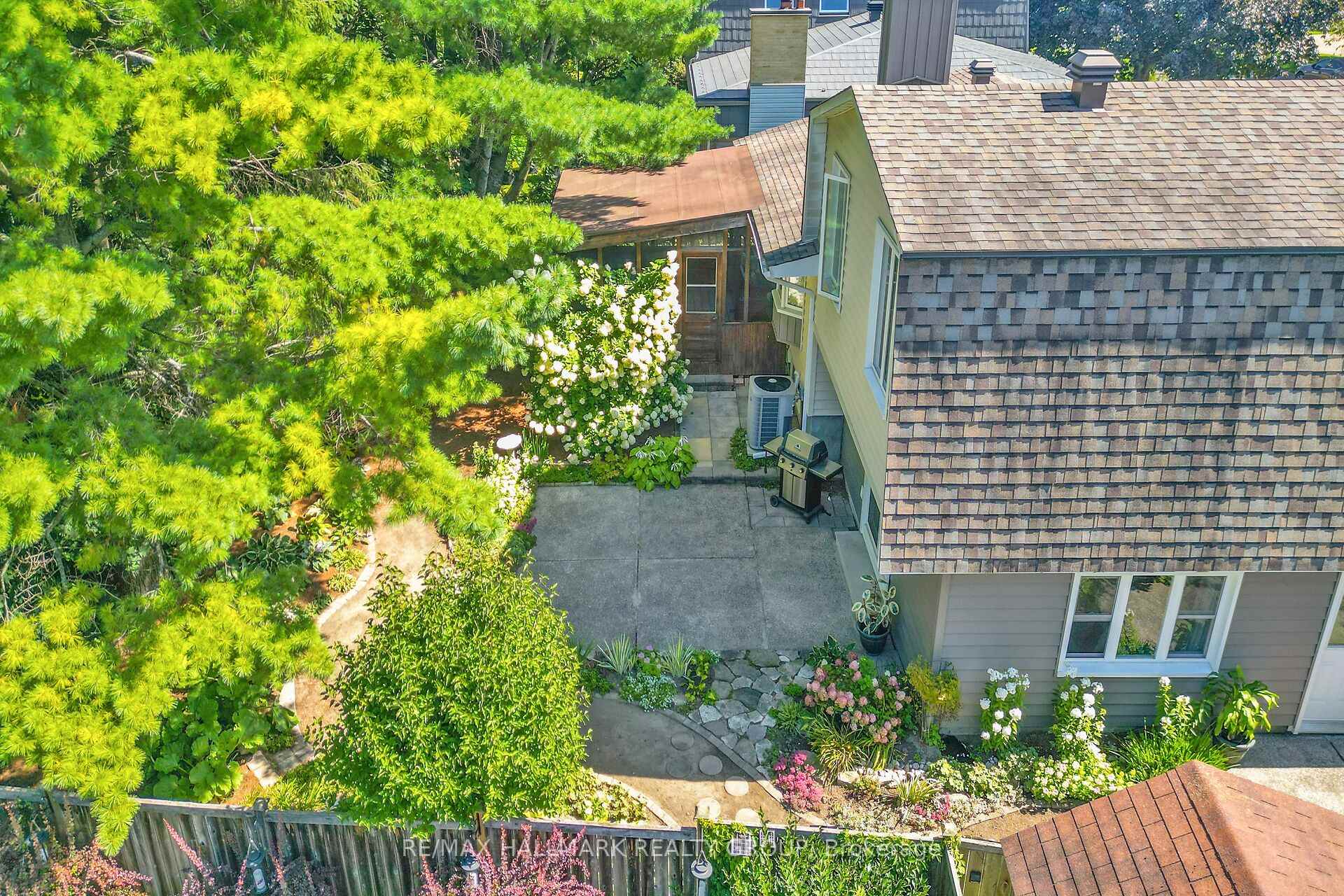 Photo 28 of 13 Cosburn Avenue, Ottawa, Arlington Woods — HOMEH