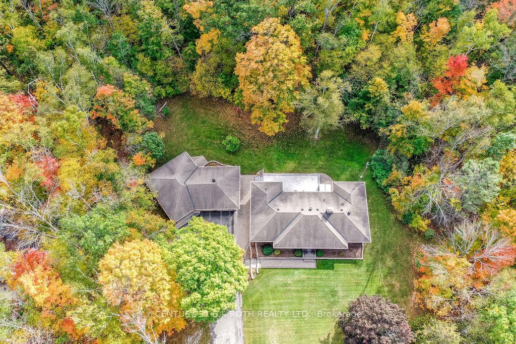 Photo 4 of 1059 Birchcliffe Crescent, Severn, Rural Severn — HOMEH