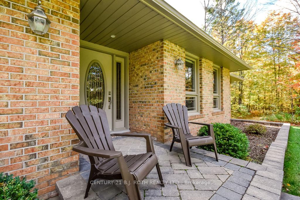 Photo 5 of 1059 Birchcliffe Crescent, Severn, Rural Severn — HOMEH