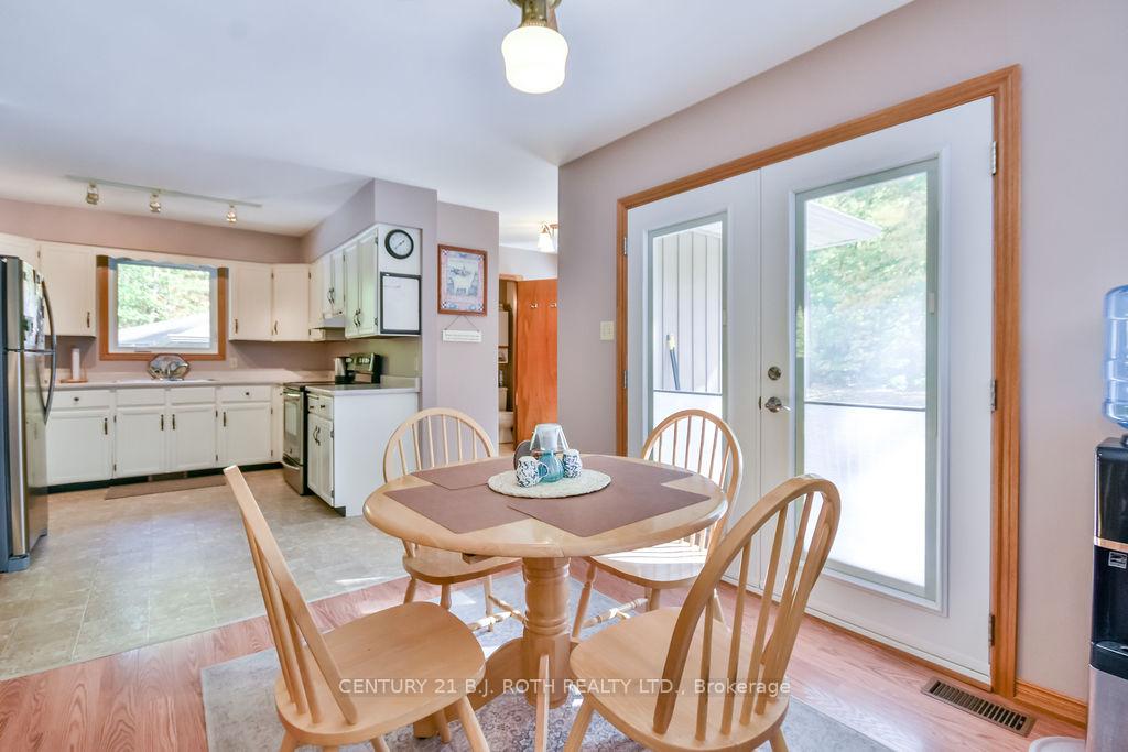 Photo 11 of 1059 Birchcliffe Crescent, Severn, Rural Severn — HOMEH