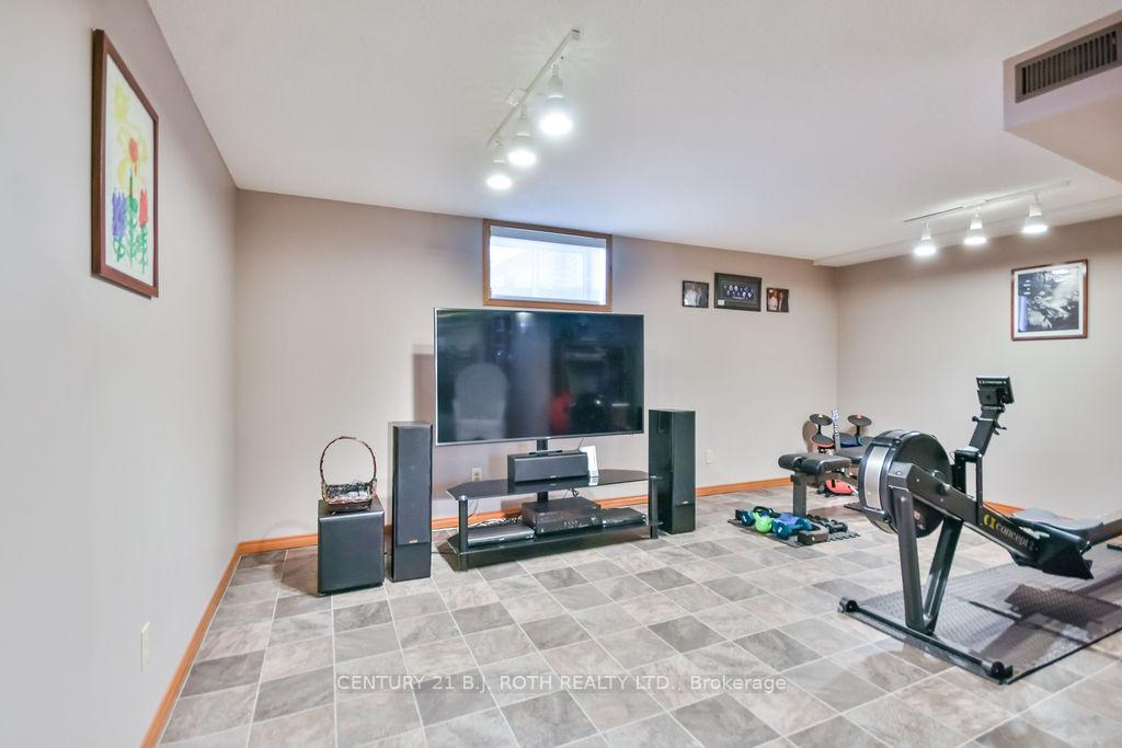 Photo 23 of 1059 Birchcliffe Crescent, Severn, Rural Severn — HOMEH