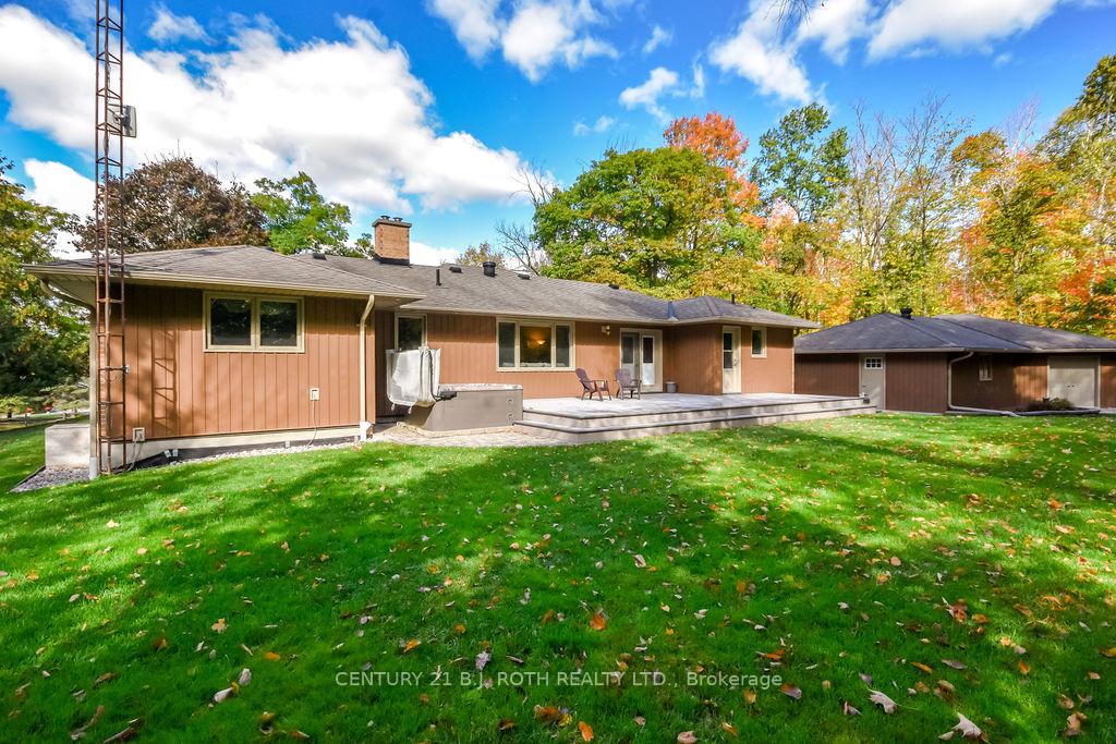 Photo 32 of 1059 Birchcliffe Crescent, Severn, Rural Severn — HOMEH