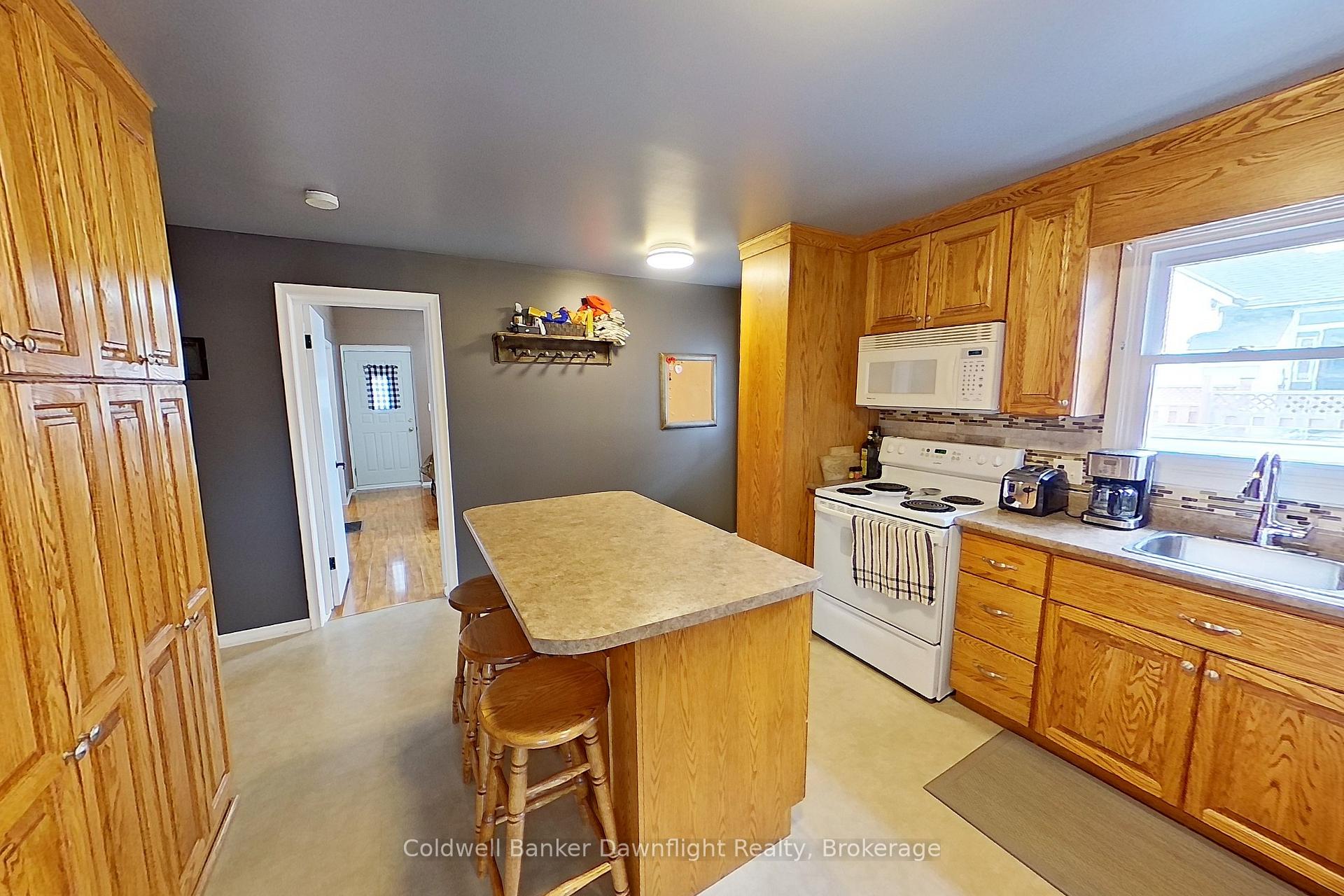 Photo 4 of 85 Huron Street W, South Huron, Exeter — HOMEH