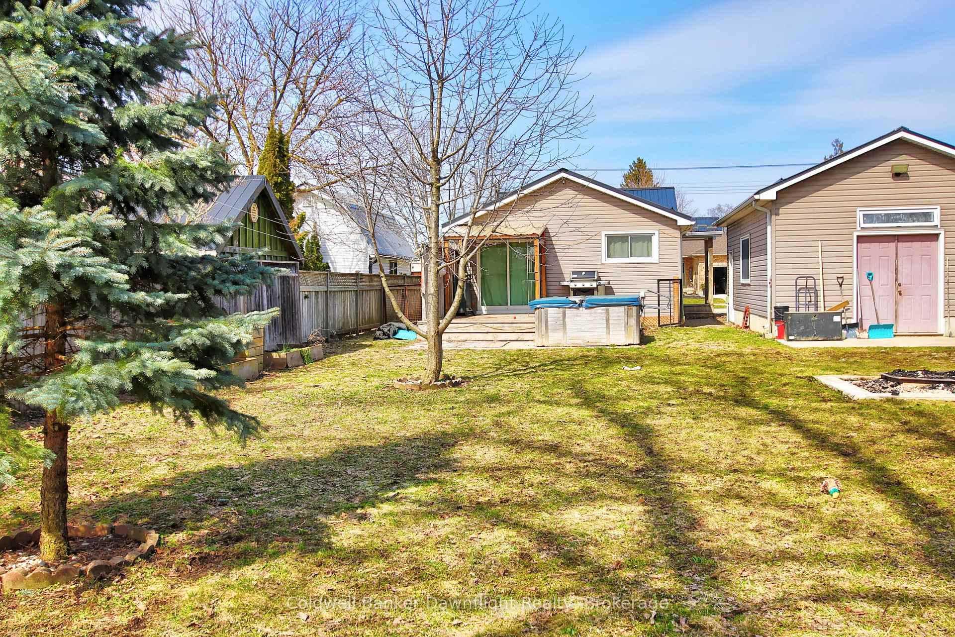 Photo 14 of 85 Huron Street W, South Huron, Exeter — HOMEH