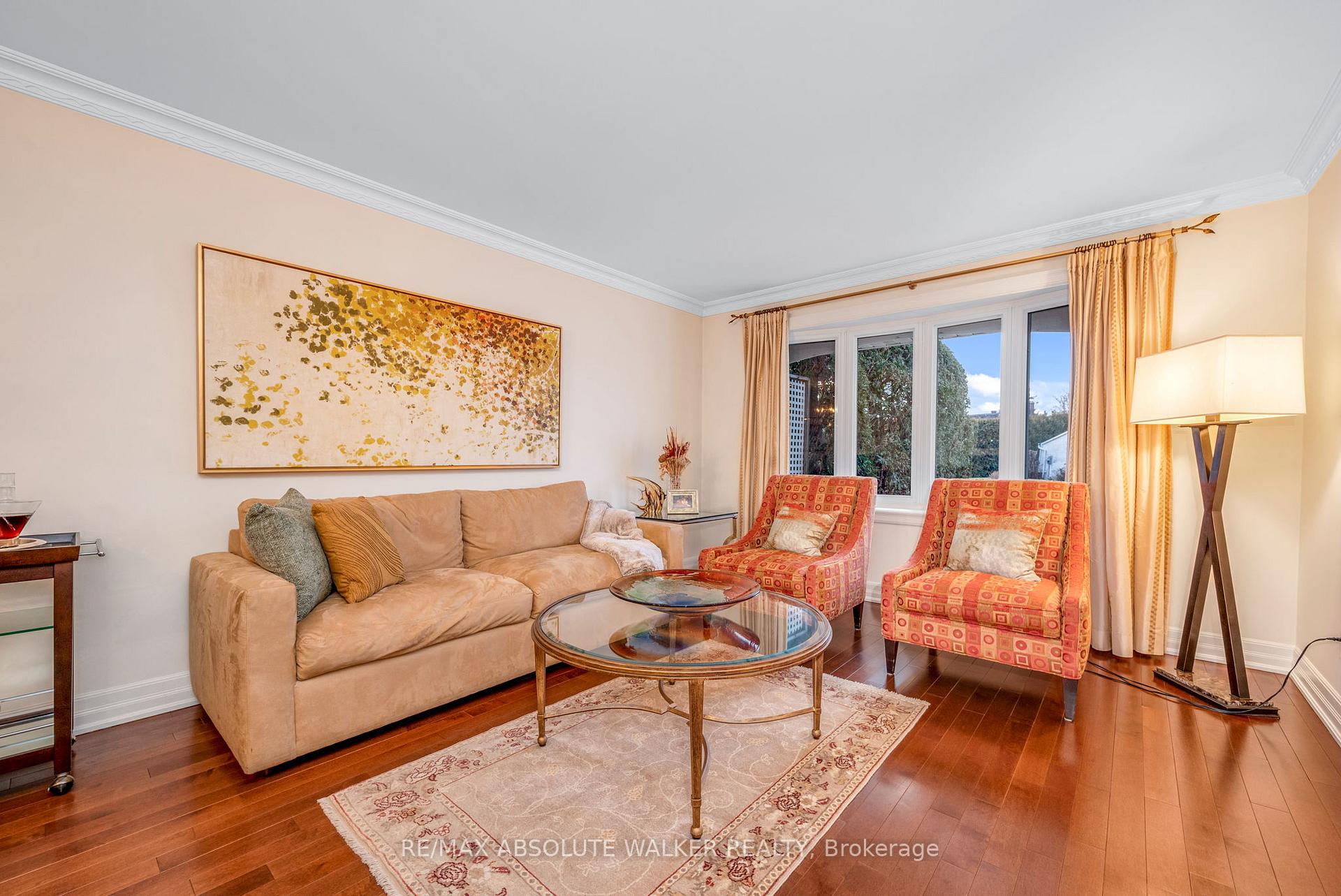 Photo 6 of 9 Bainbridge Avenue, Ottawa, Craig Henry/Woodvale — HOMEH