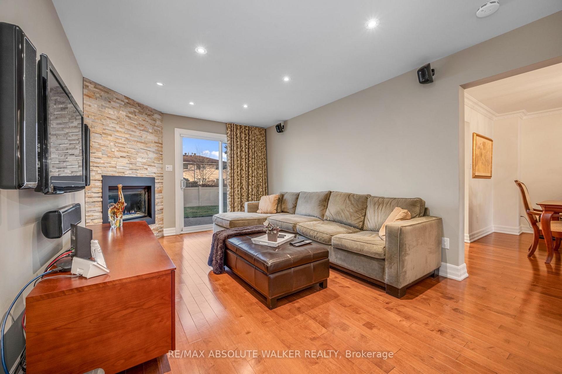 Photo 13 of 9 Bainbridge Avenue, Ottawa, Craig Henry/Woodvale — HOMEH