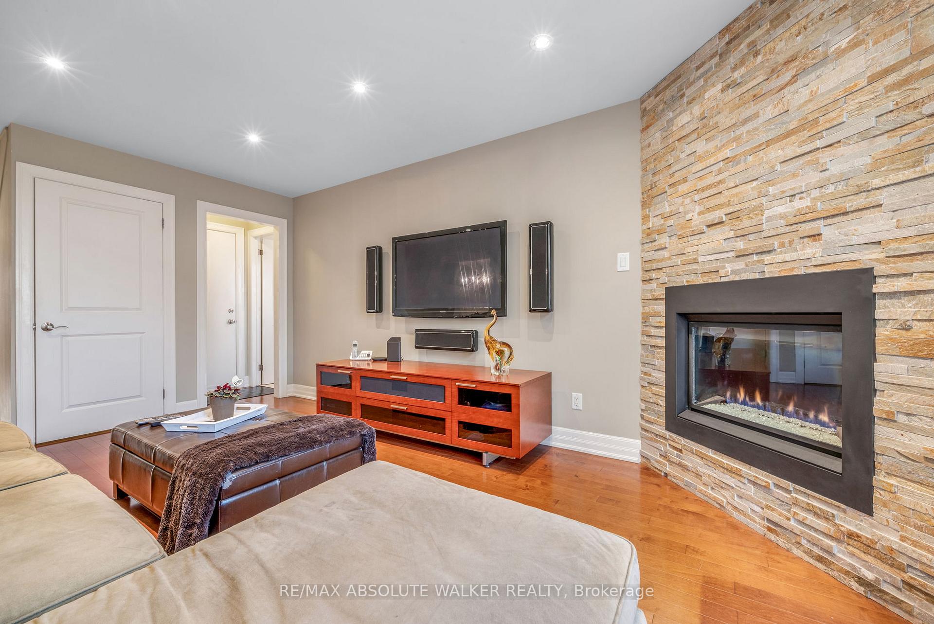 Photo 14 of 9 Bainbridge Avenue, Ottawa, Craig Henry/Woodvale — HOMEH