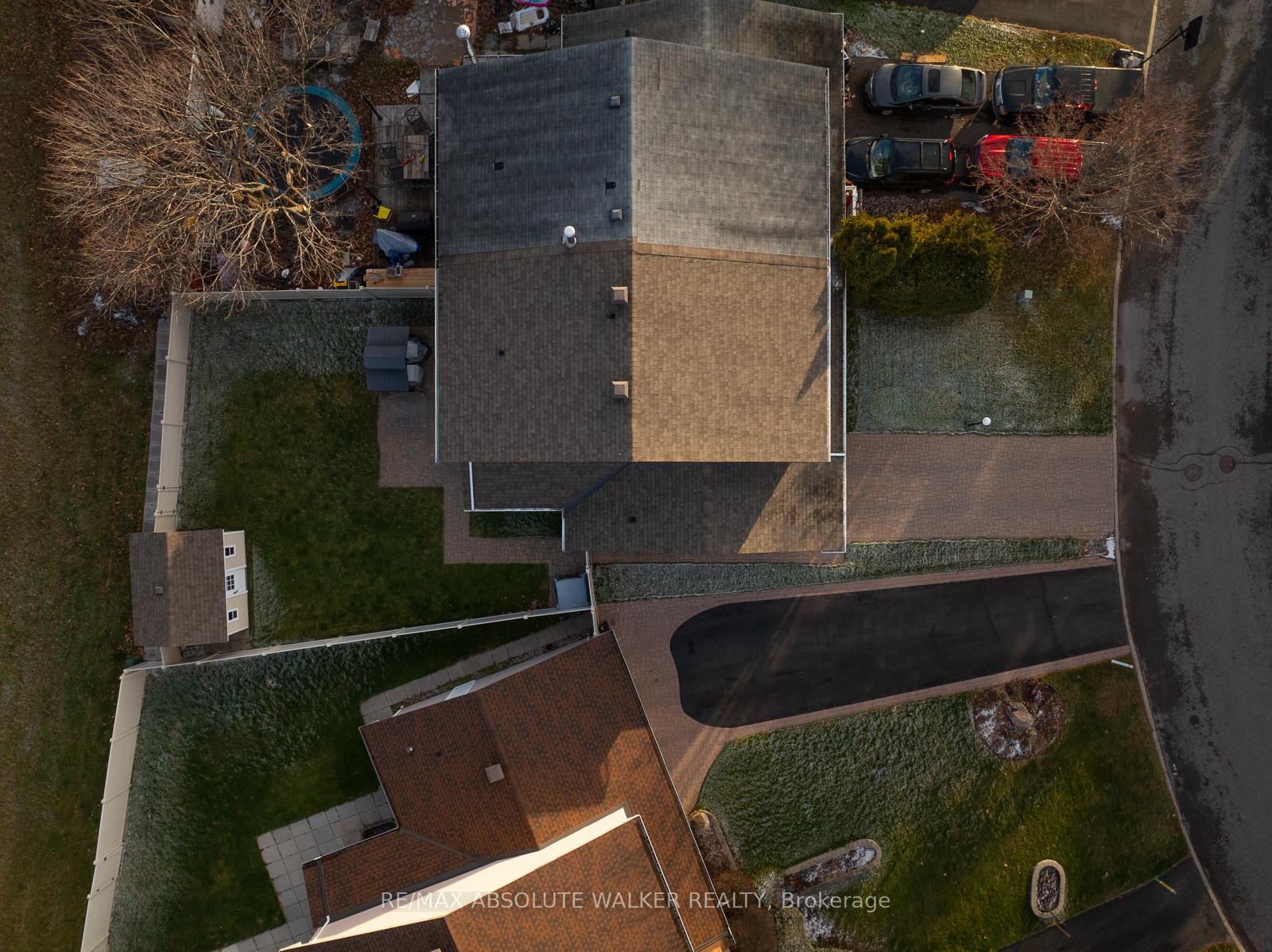 Photo 36 of 9 Bainbridge Avenue, Ottawa, Craig Henry/Woodvale — HOMEH