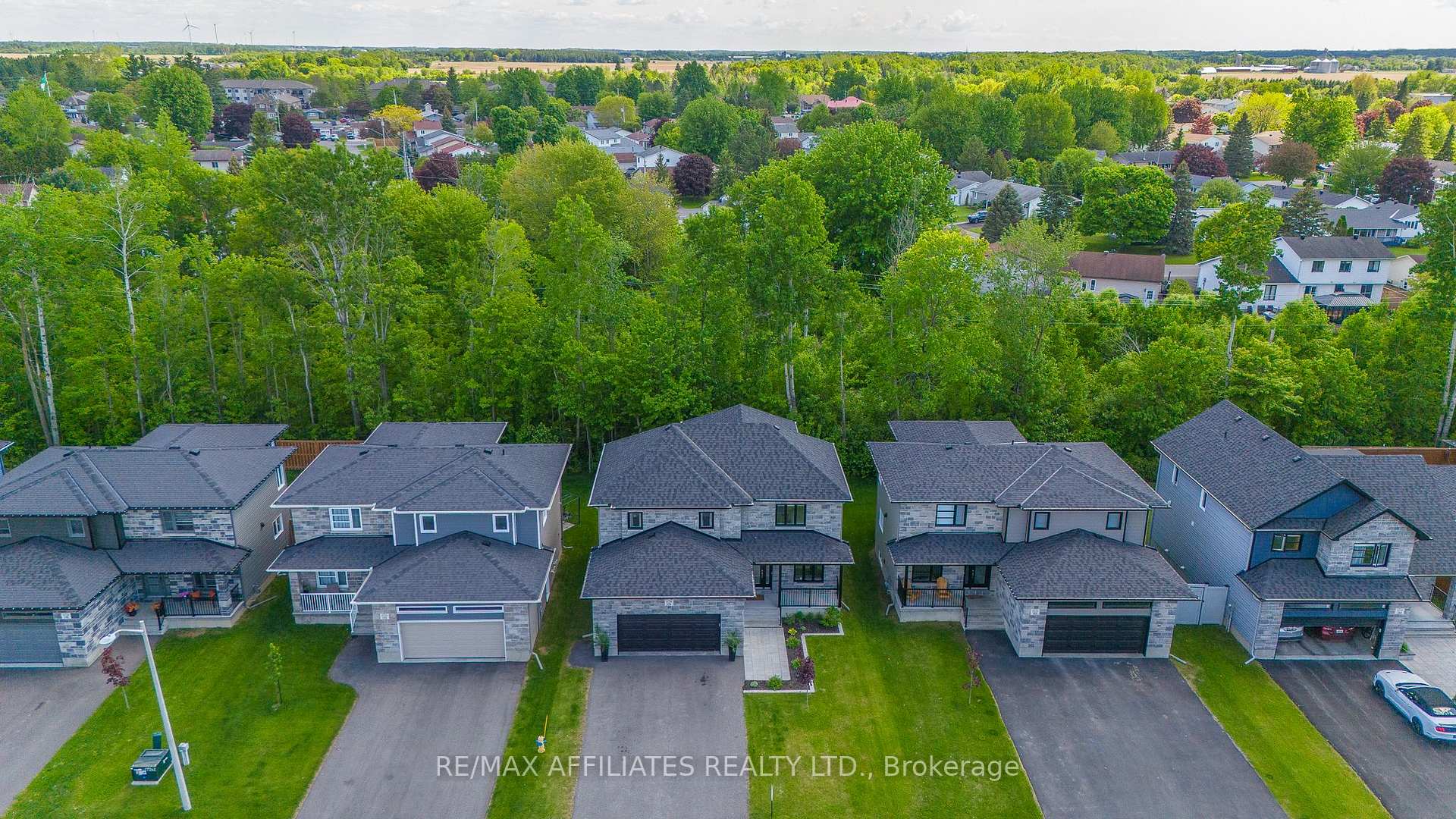 Front of 156 Hybrid Street