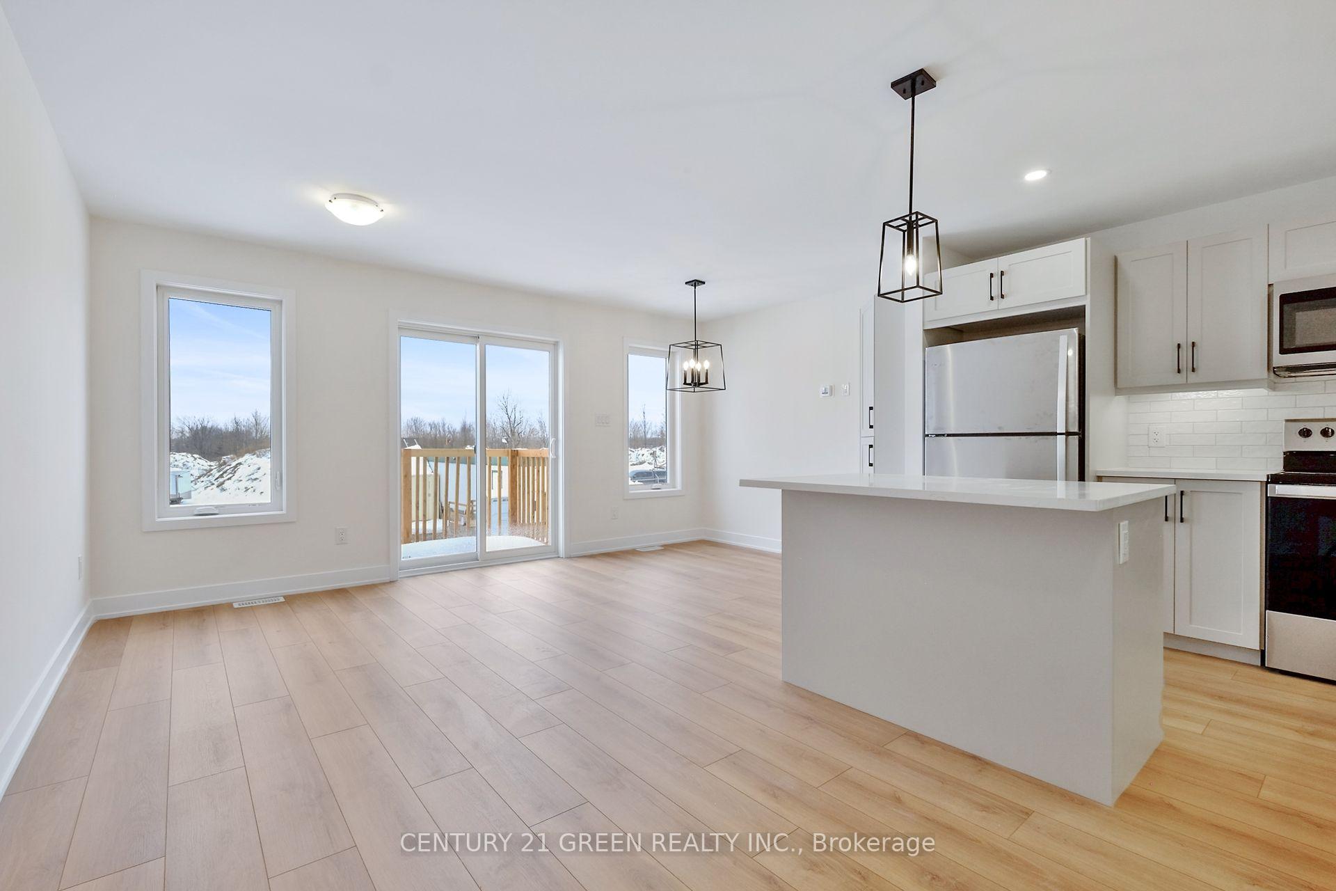 Photo 12 of 27 Margaret Graham Terrace, Smiths Falls — HOMEH