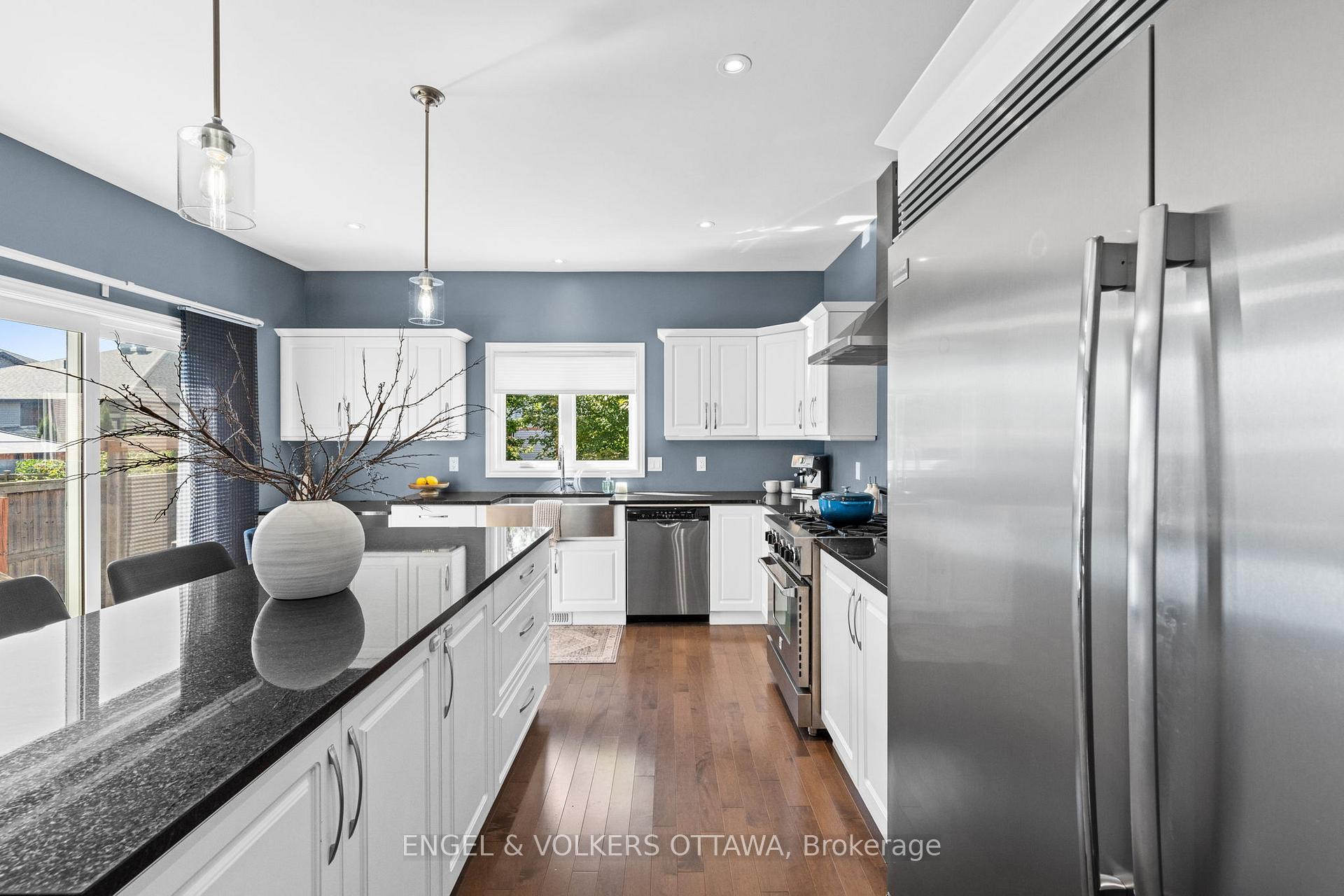 Photo 9 of 313 Colmar Street, Russell, Embrun — HOMEH