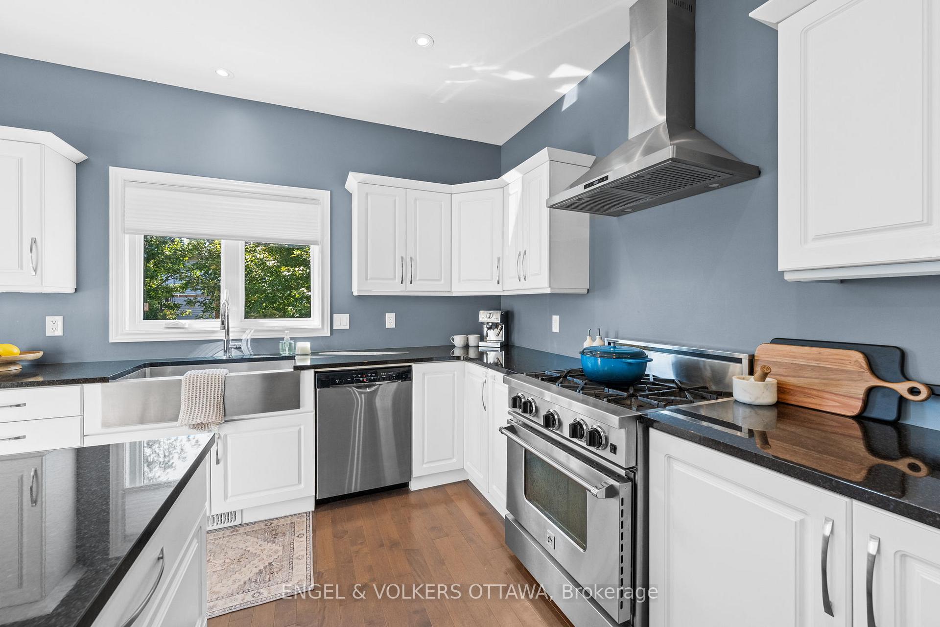 Photo 10 of 313 Colmar Street, Russell, Embrun — HOMEH