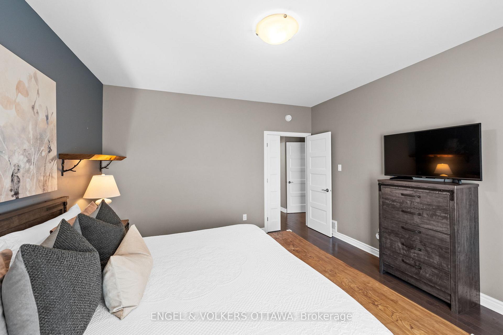 Photo 16 of 313 Colmar Street, Russell, Embrun — HOMEH