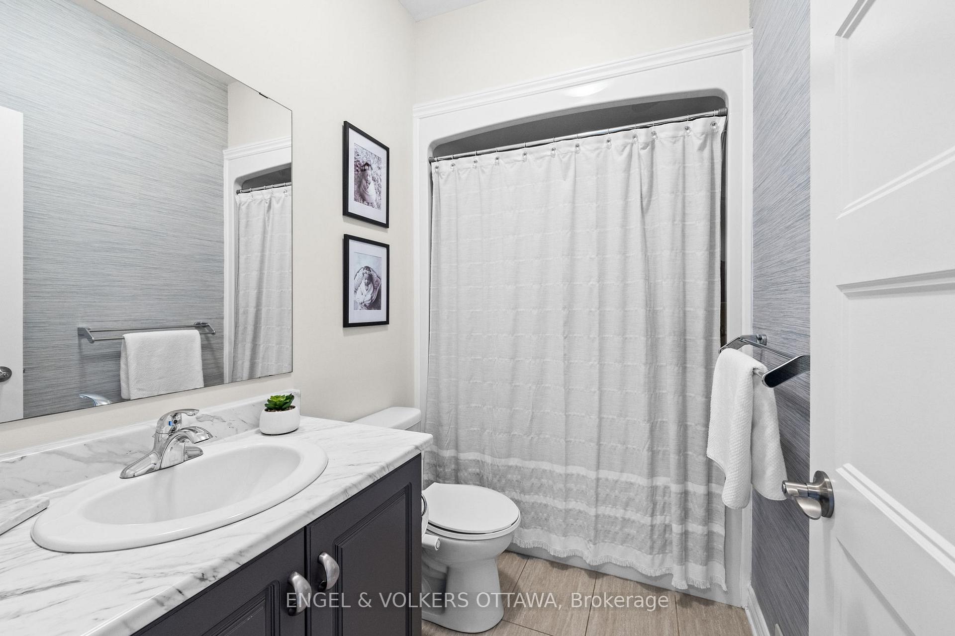 Photo 22 of 313 Colmar Street, Russell, Embrun — HOMEH