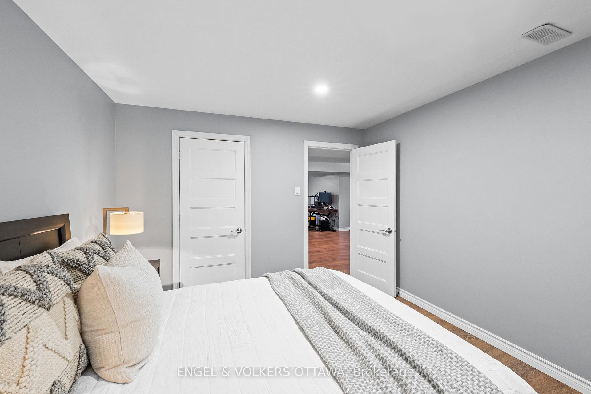 Photo 29 of 313 Colmar Street, Russell, Embrun — HOMEH