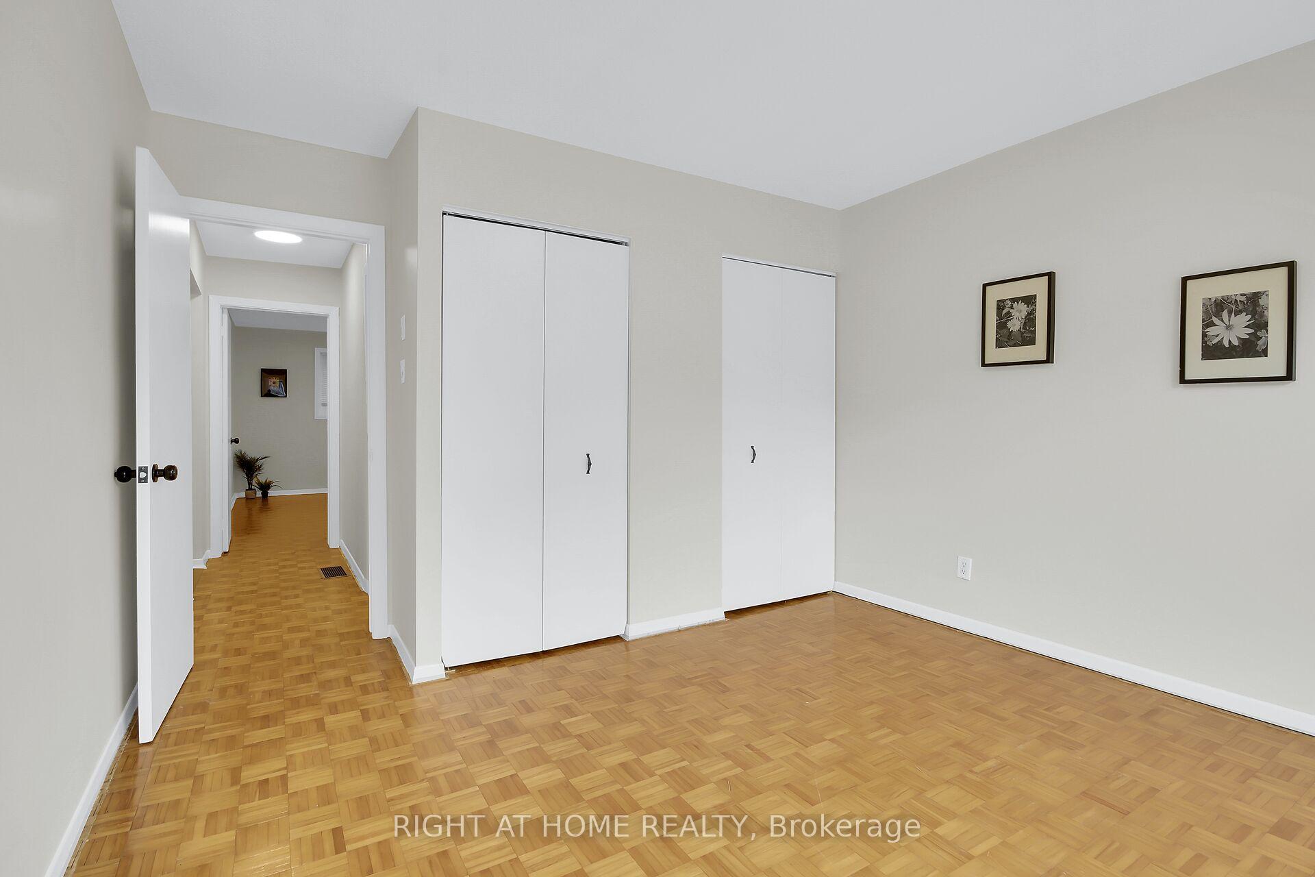 Photo 23 of 42 Grady Crescent, Ottawa, Sheahan Estates/Trend Village — HOMEH