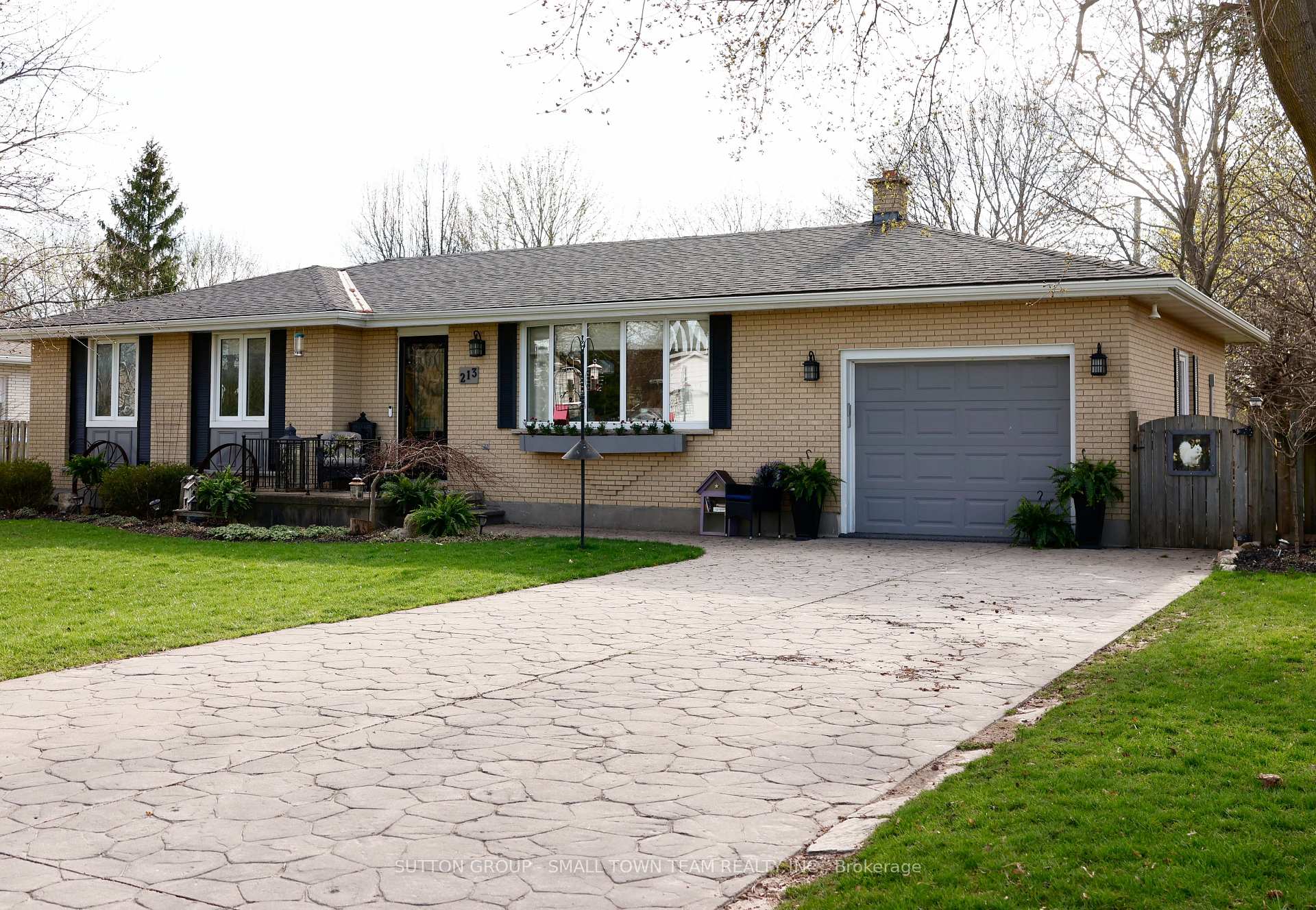 Photo 1 of 213 Pryde Boulevard, South Huron, Exeter — HOMEH