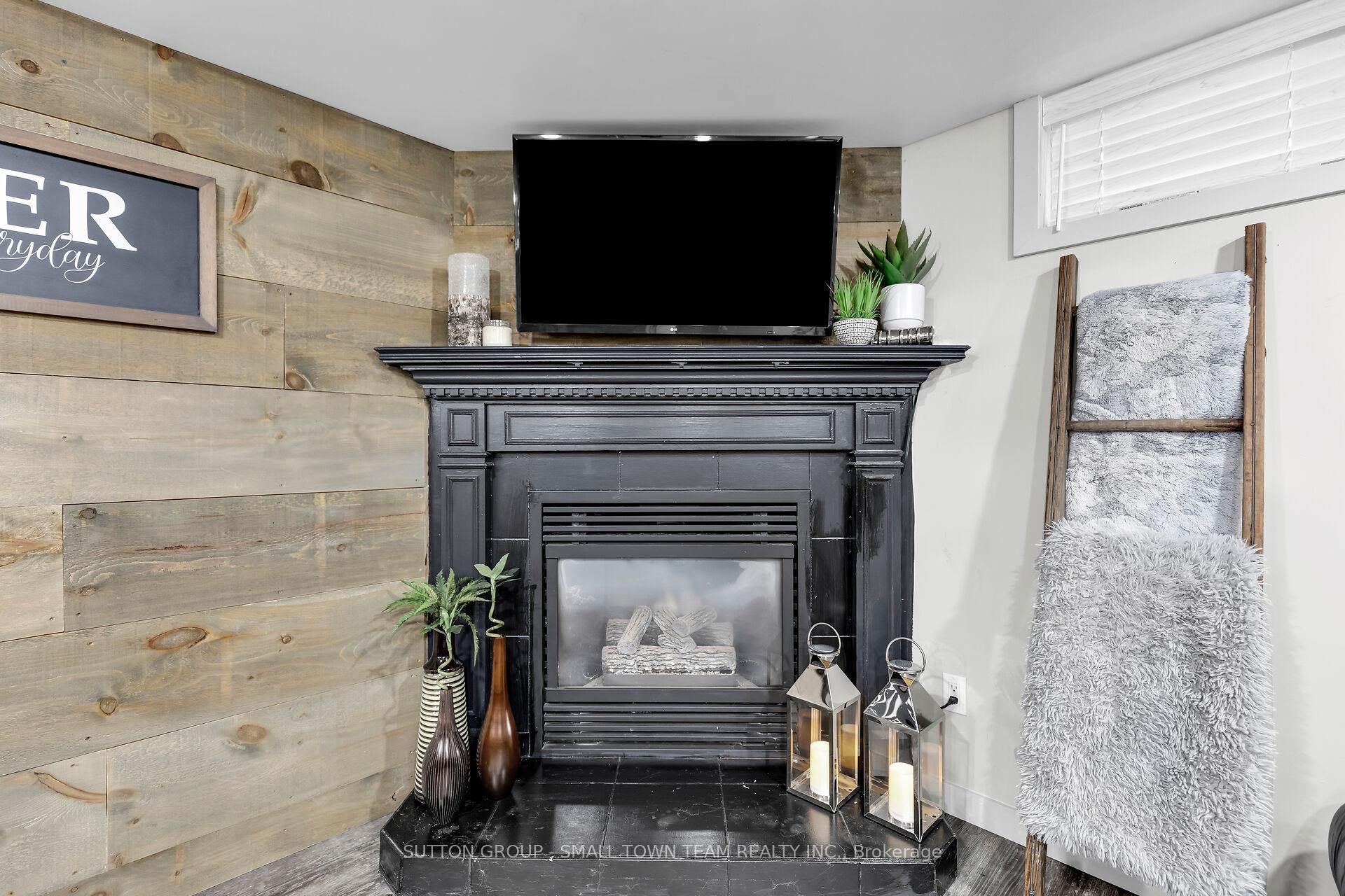 Photo 28 of 213 Pryde Boulevard, South Huron, Exeter — HOMEH