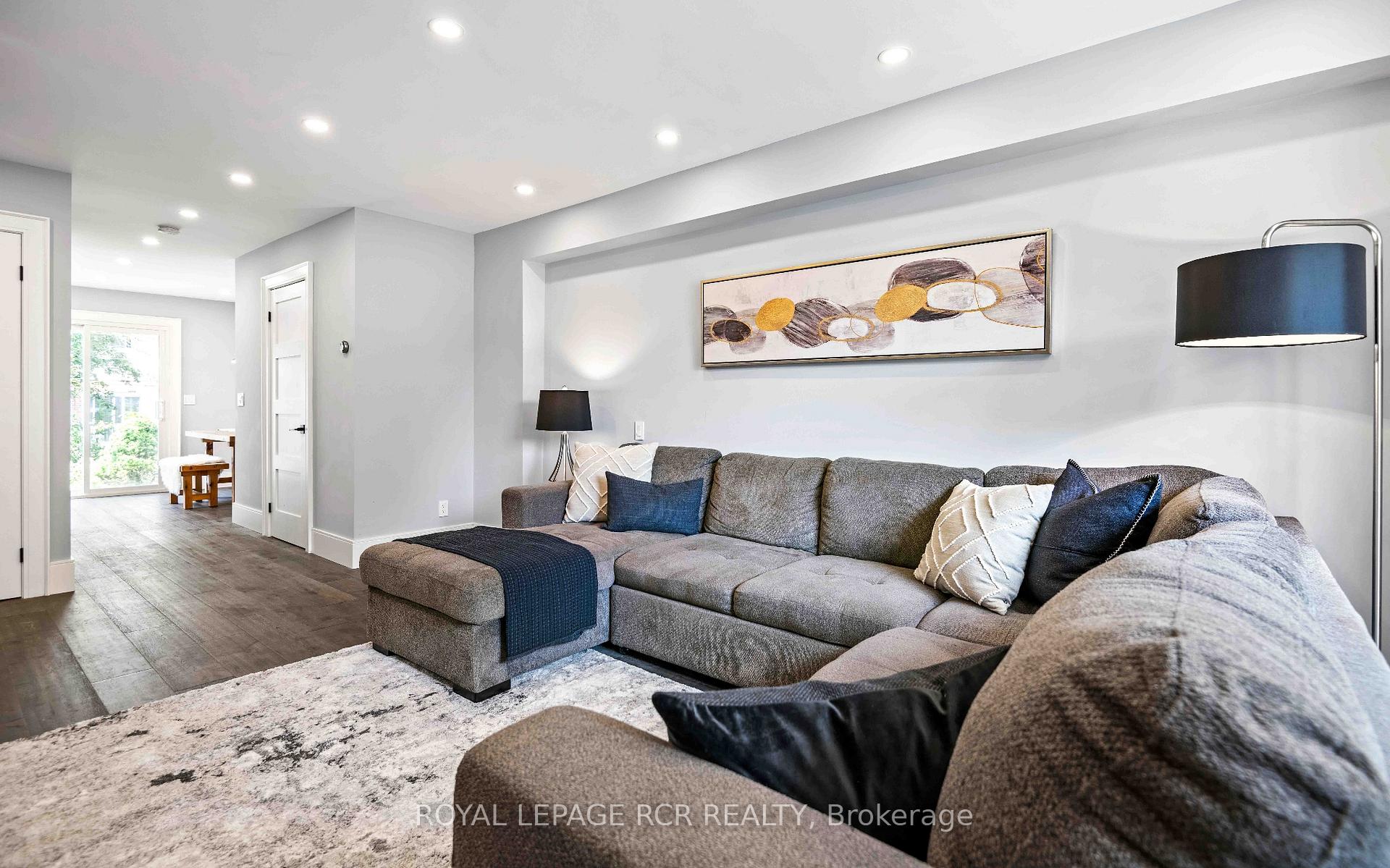 Photo 10 of 502 Pineview Gardens, Shelburne — HOMEH