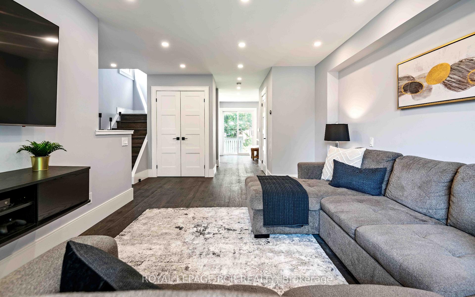 Photo 11 of 502 Pineview Gardens, Shelburne — HOMEH