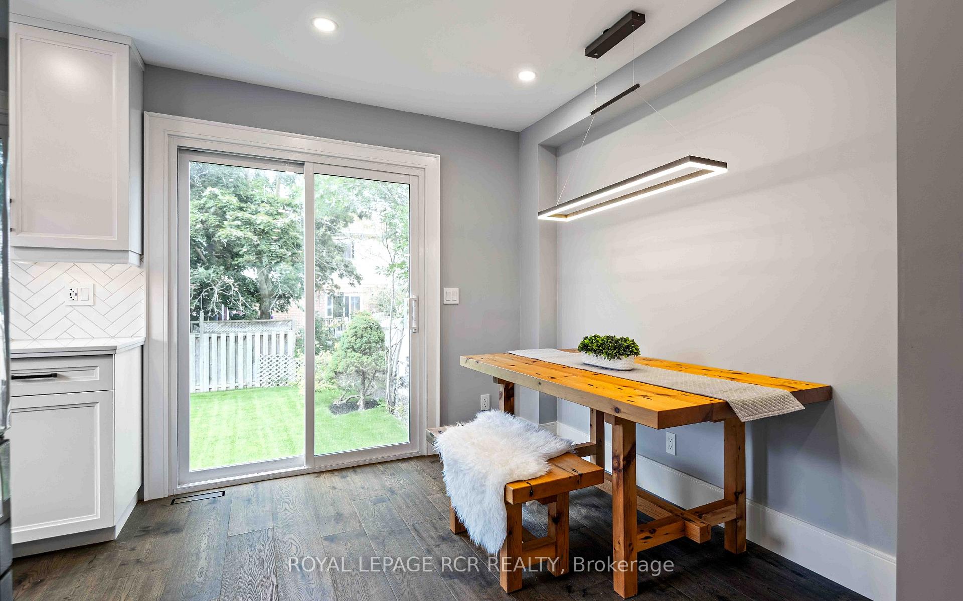 Photo 12 of 502 Pineview Gardens, Shelburne — HOMEH