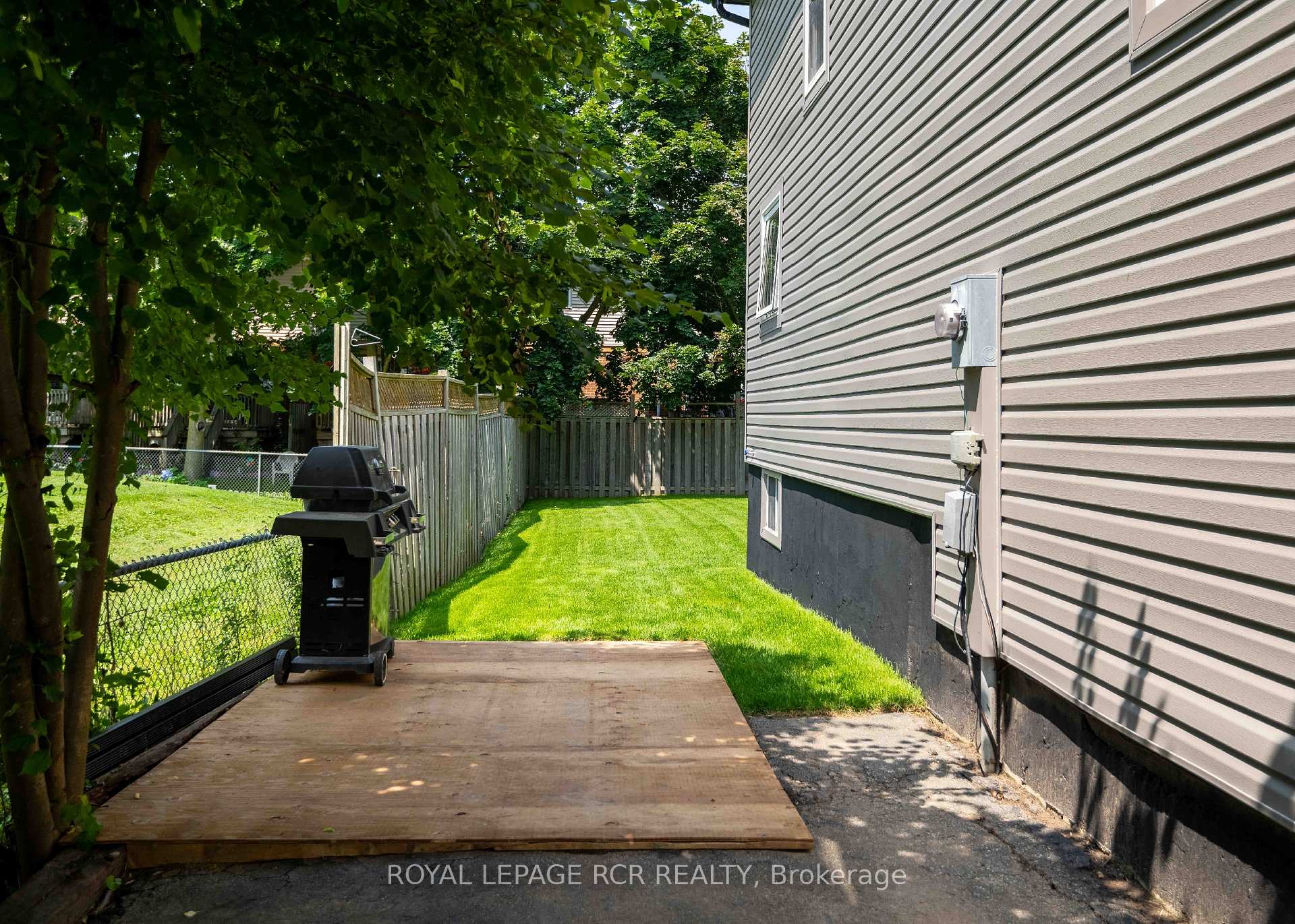 Photo 31 of 502 Pineview Gardens, Shelburne — HOMEH