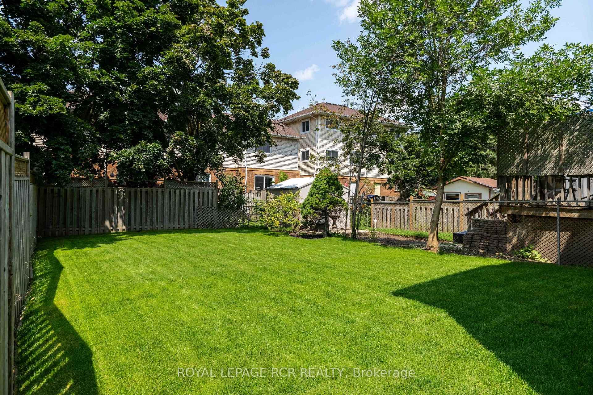 Photo 32 of 502 Pineview Gardens, Shelburne — HOMEH