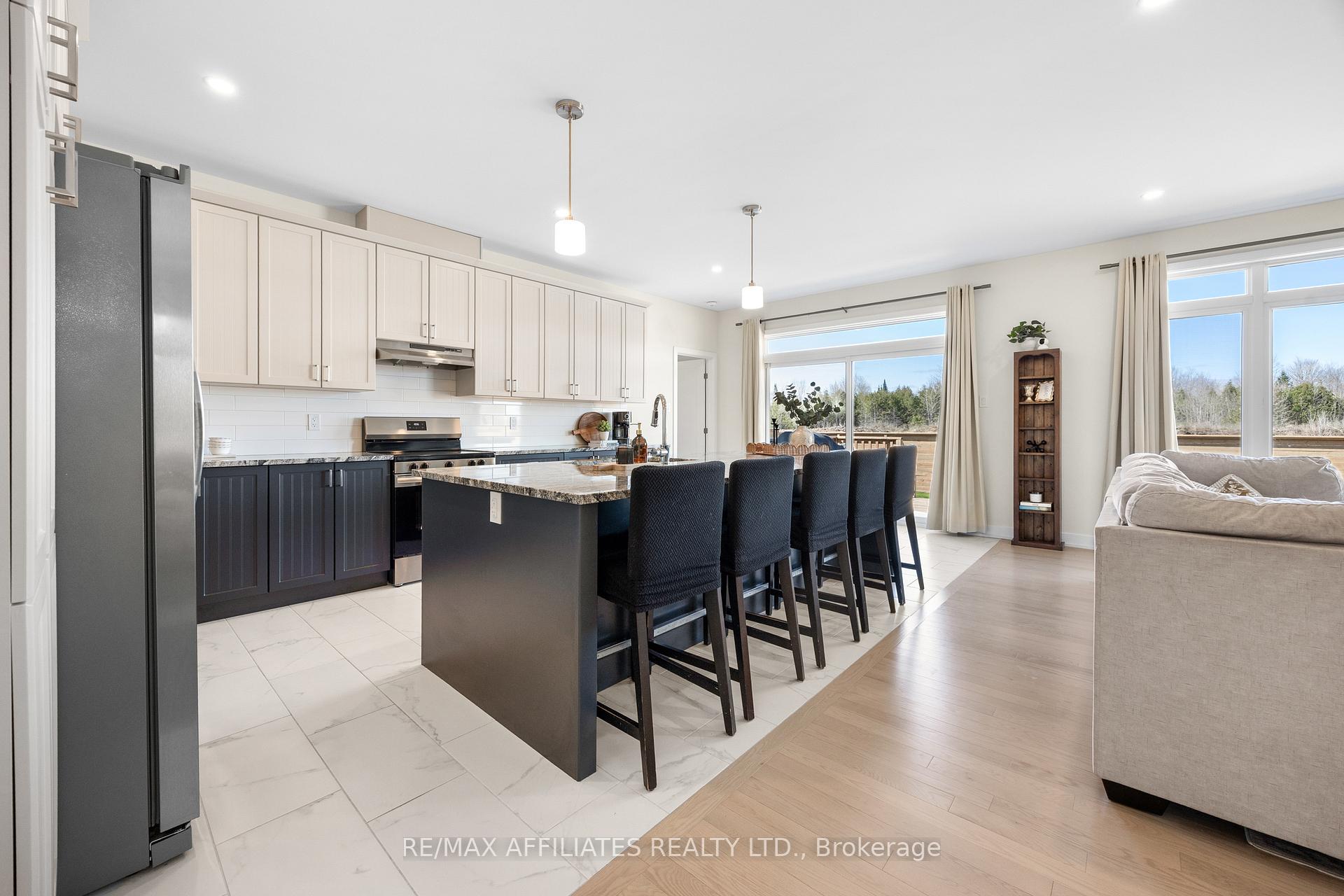 Photo 7 of 282 Wood Avenue, Smiths Falls — HOMEH