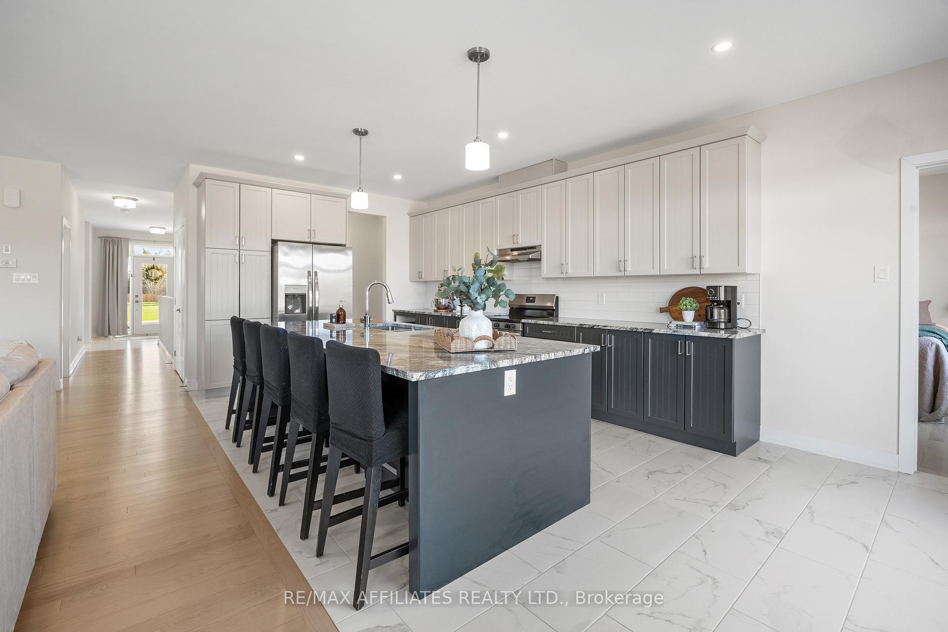 Photo 13 of 282 Wood Avenue, Smiths Falls — HOMEH