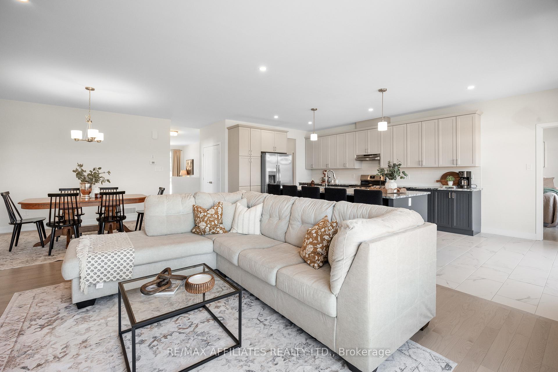 Photo 15 of 282 Wood Avenue, Smiths Falls — HOMEH