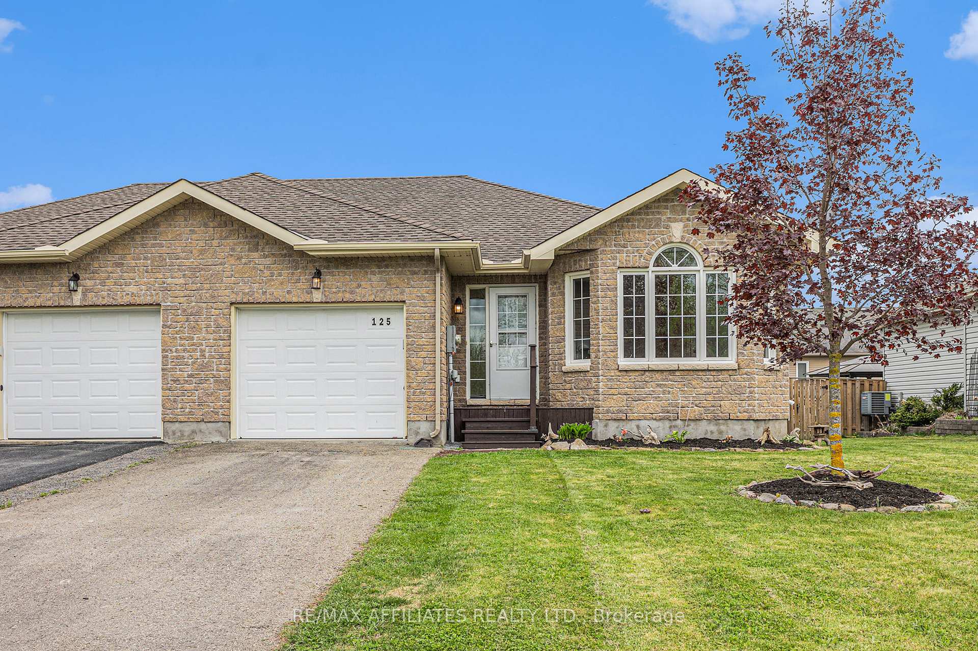 Photo 1 of 125 Ferrara Drive, Smiths Falls — HOMEH