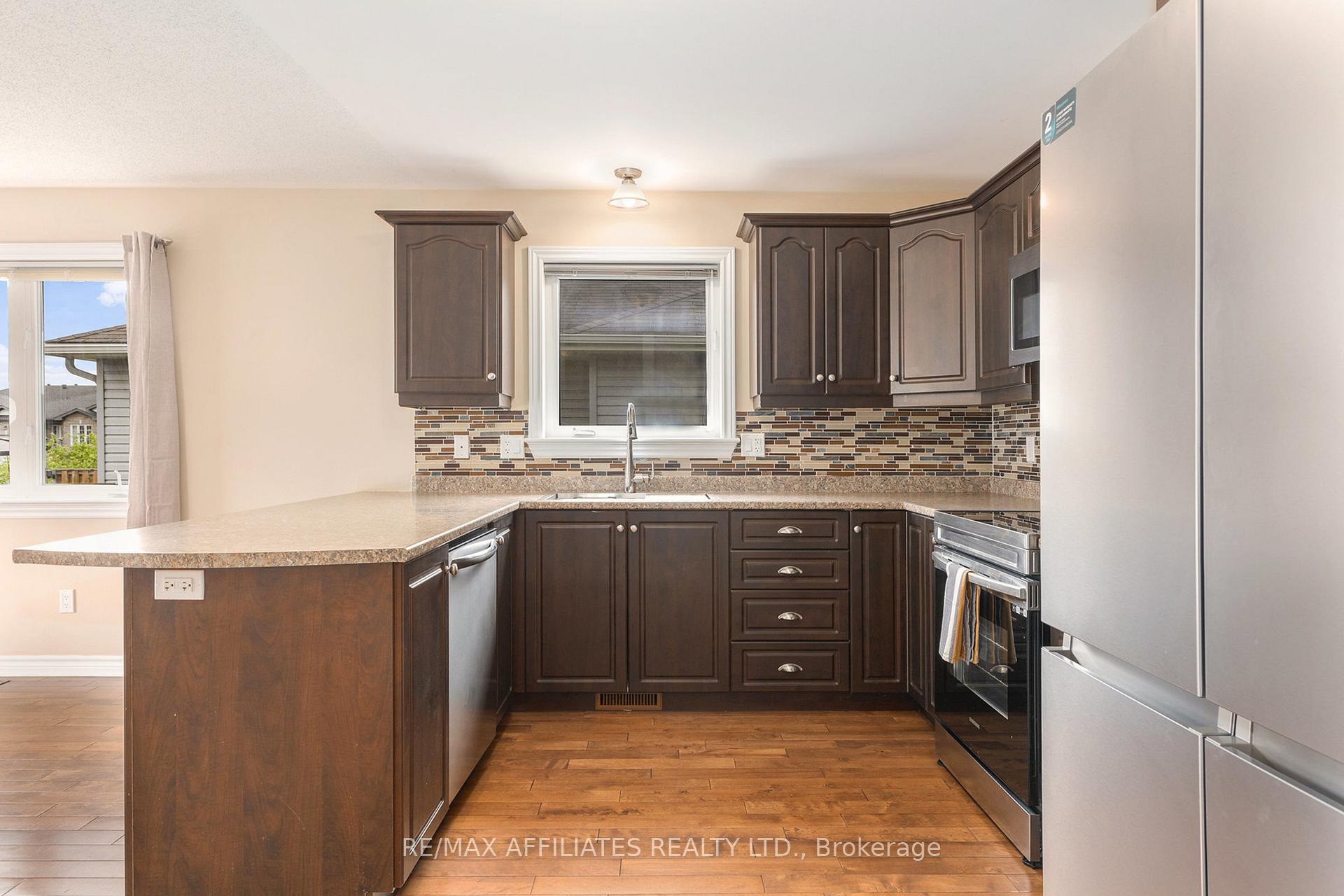 Photo 9 of 125 Ferrara Drive, Smiths Falls — HOMEH